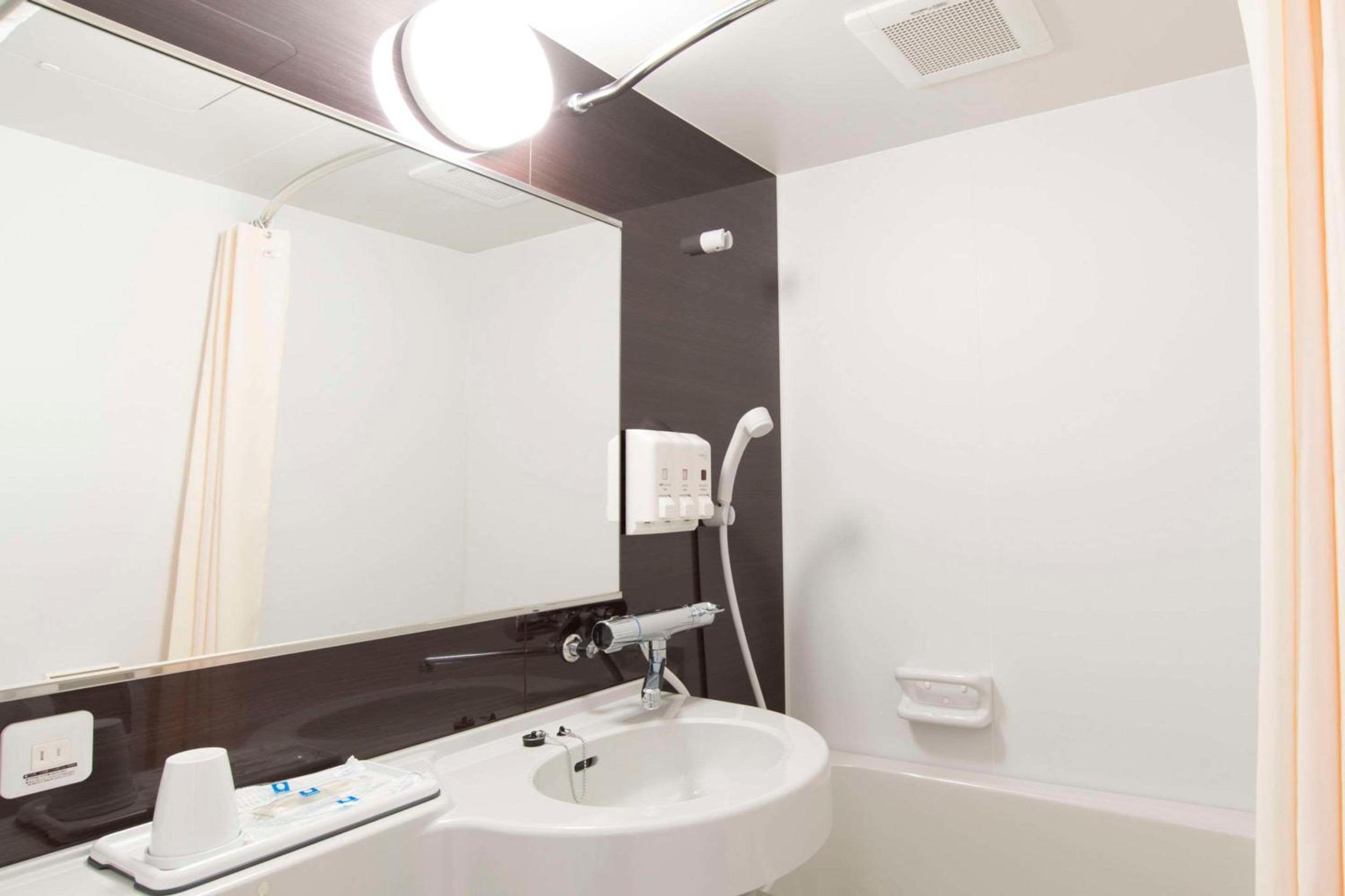 Double Room - Non-Smoking photo 3