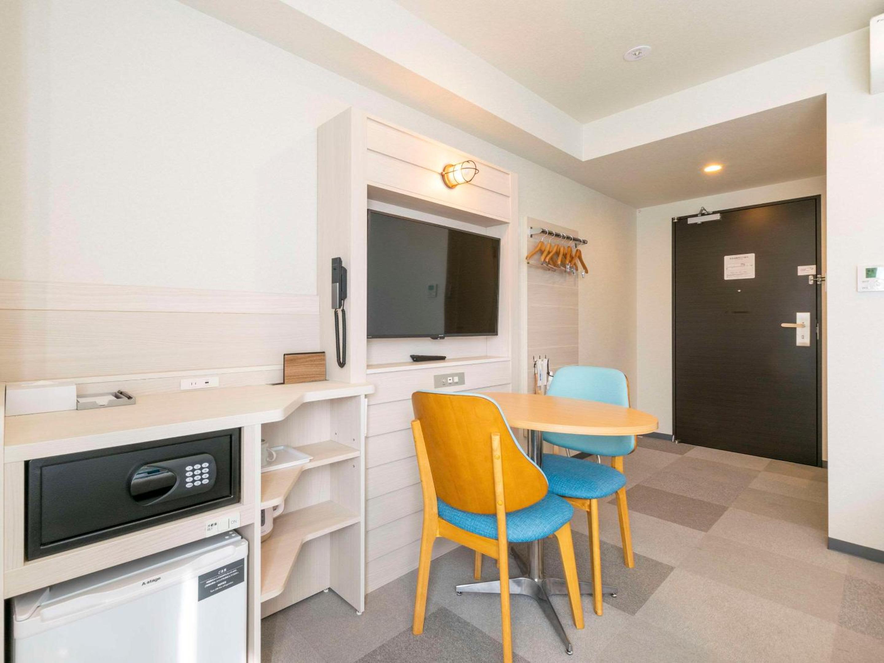 Standard Twin Room - Non-Smoking photo 2