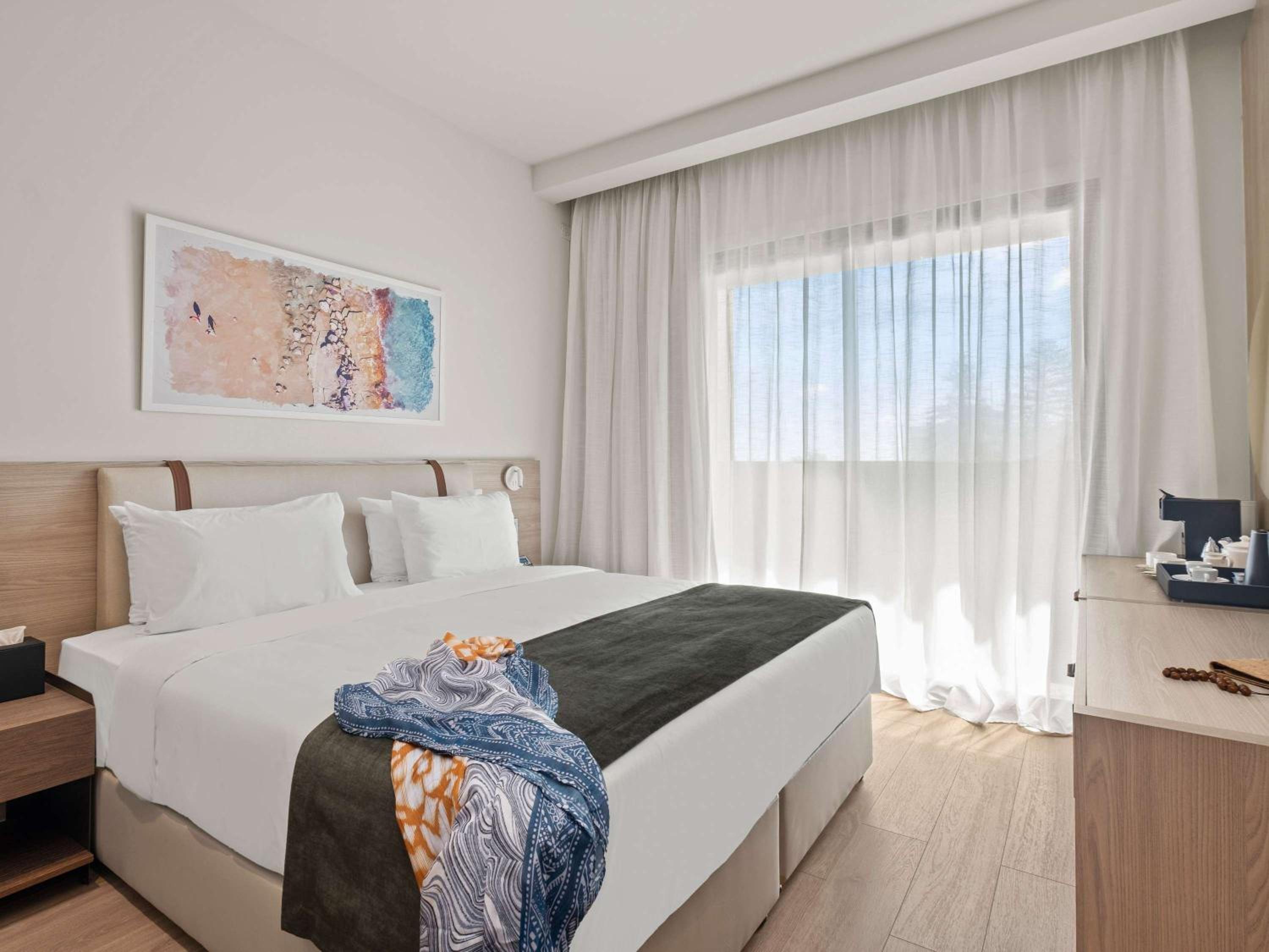 Classic room with zip beds and balcony
