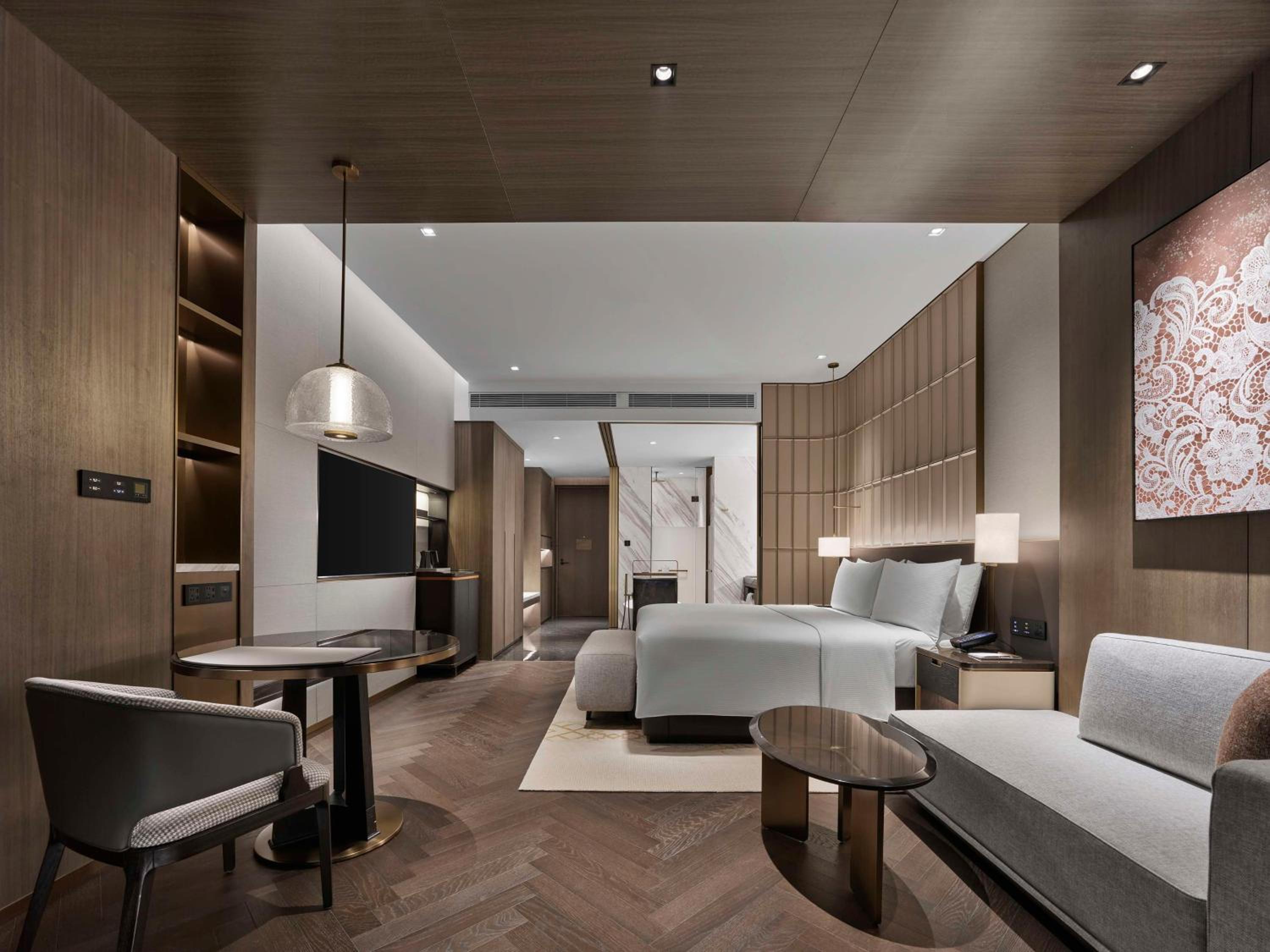 King Room with Lake View