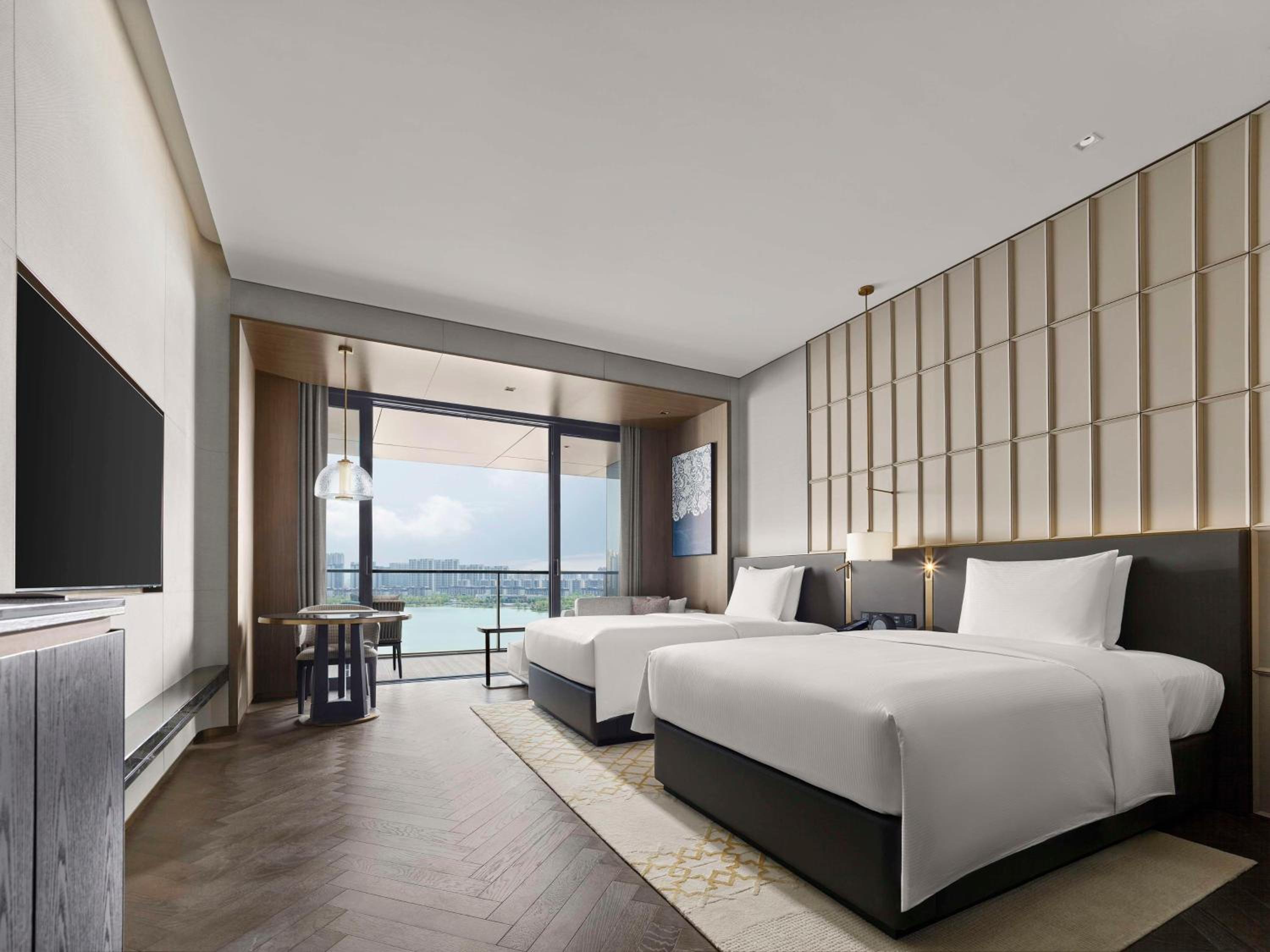 Twin Guest Room with Balcony