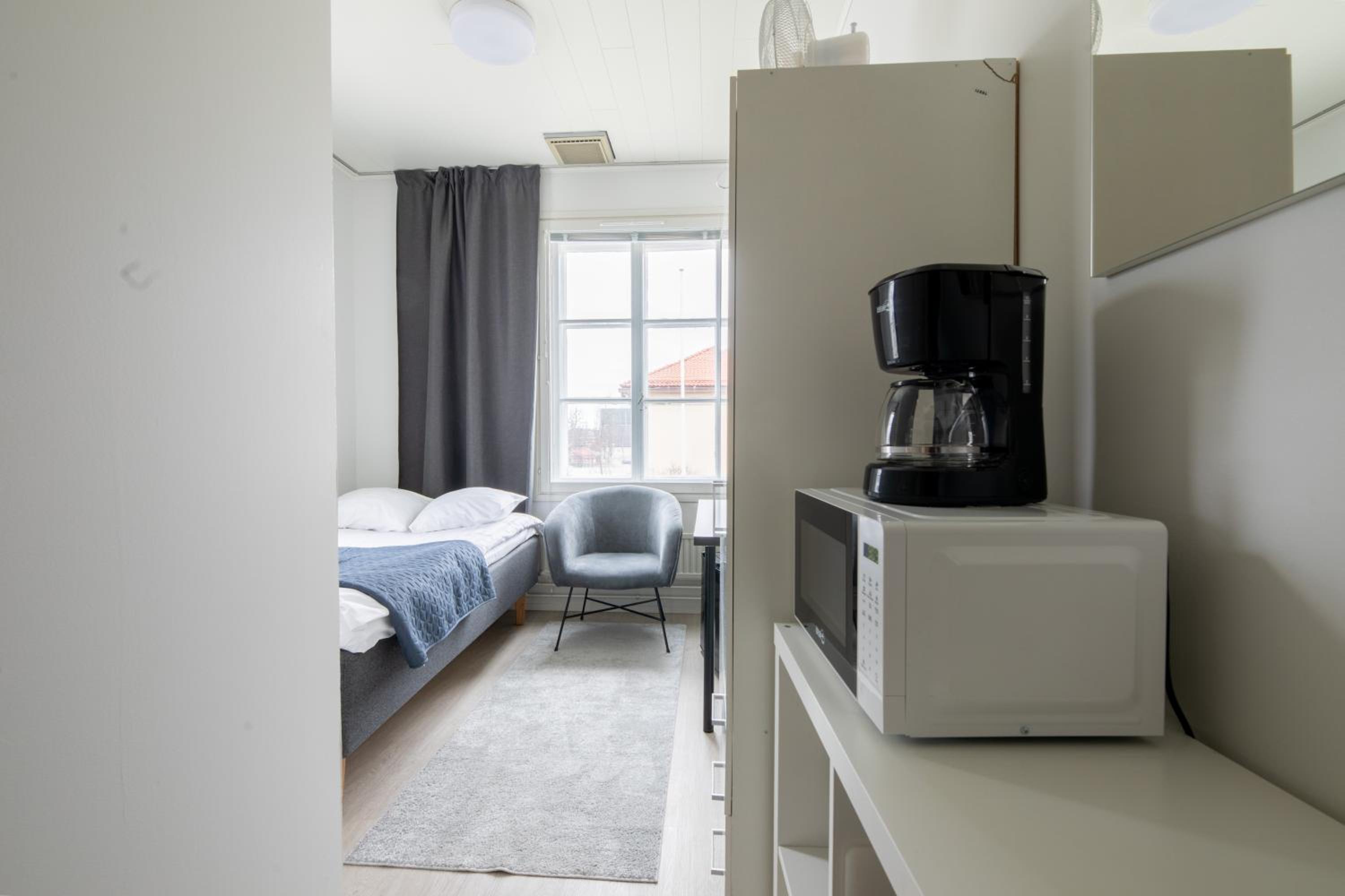 Single Room with Private Bathroom photo 1