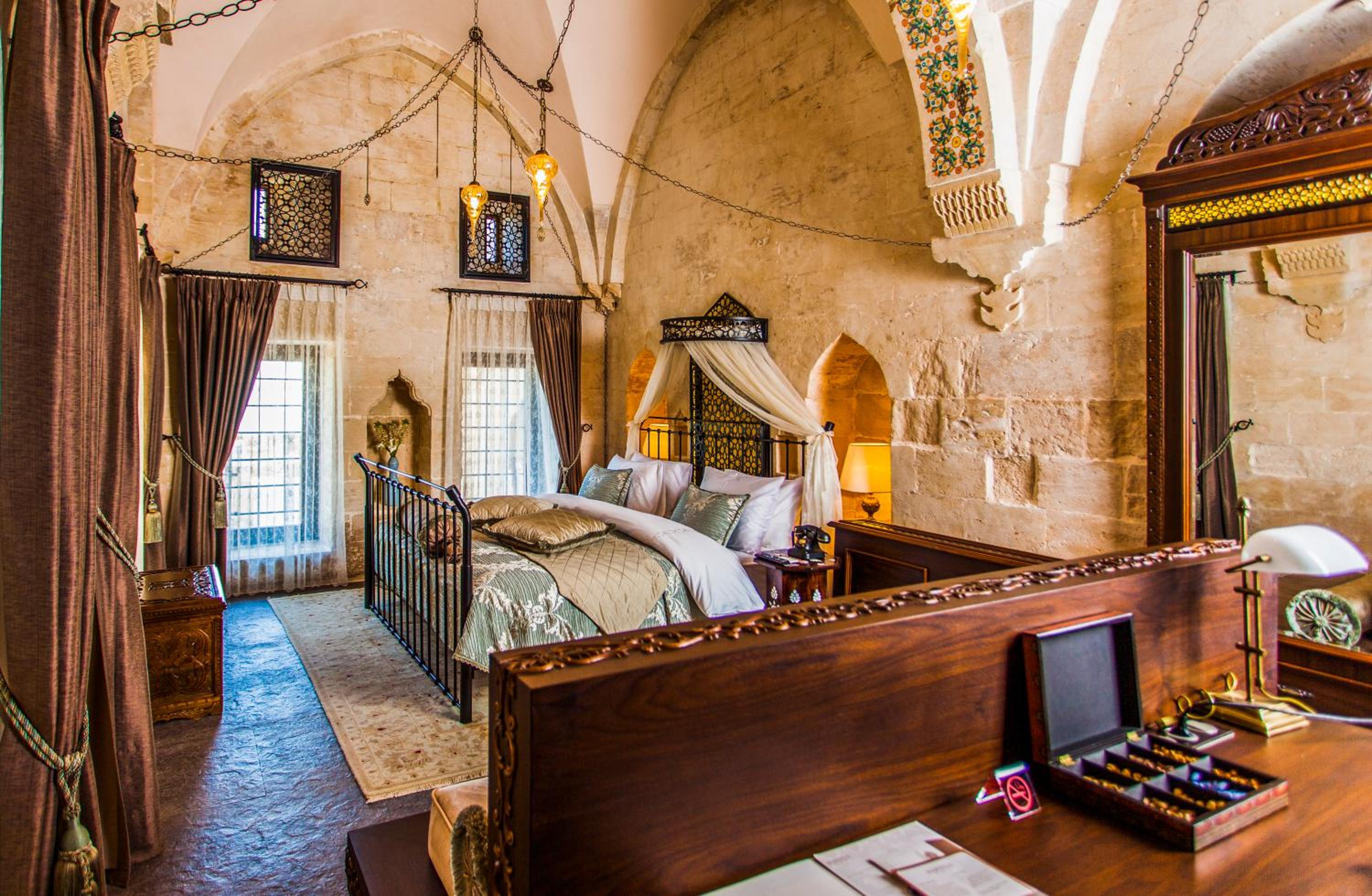 Deluxe King Room photo 1