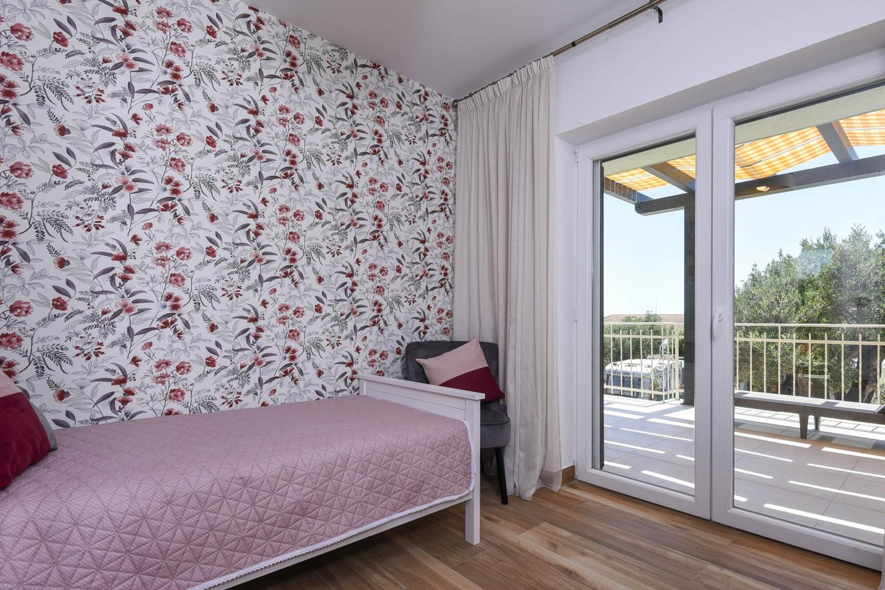 Villa photo 1