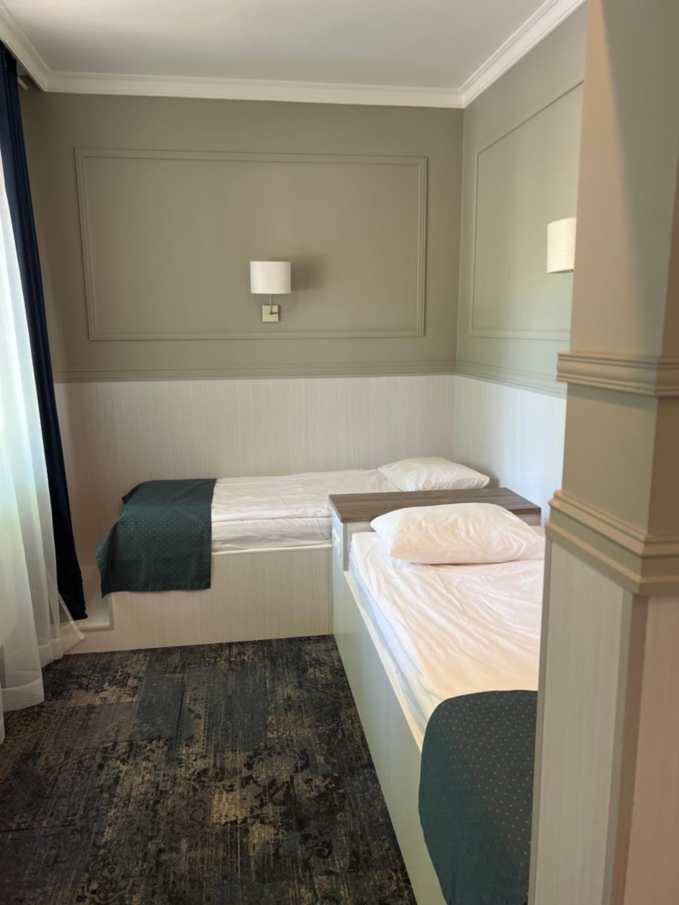 Superior Quadruple Room - Photo 4