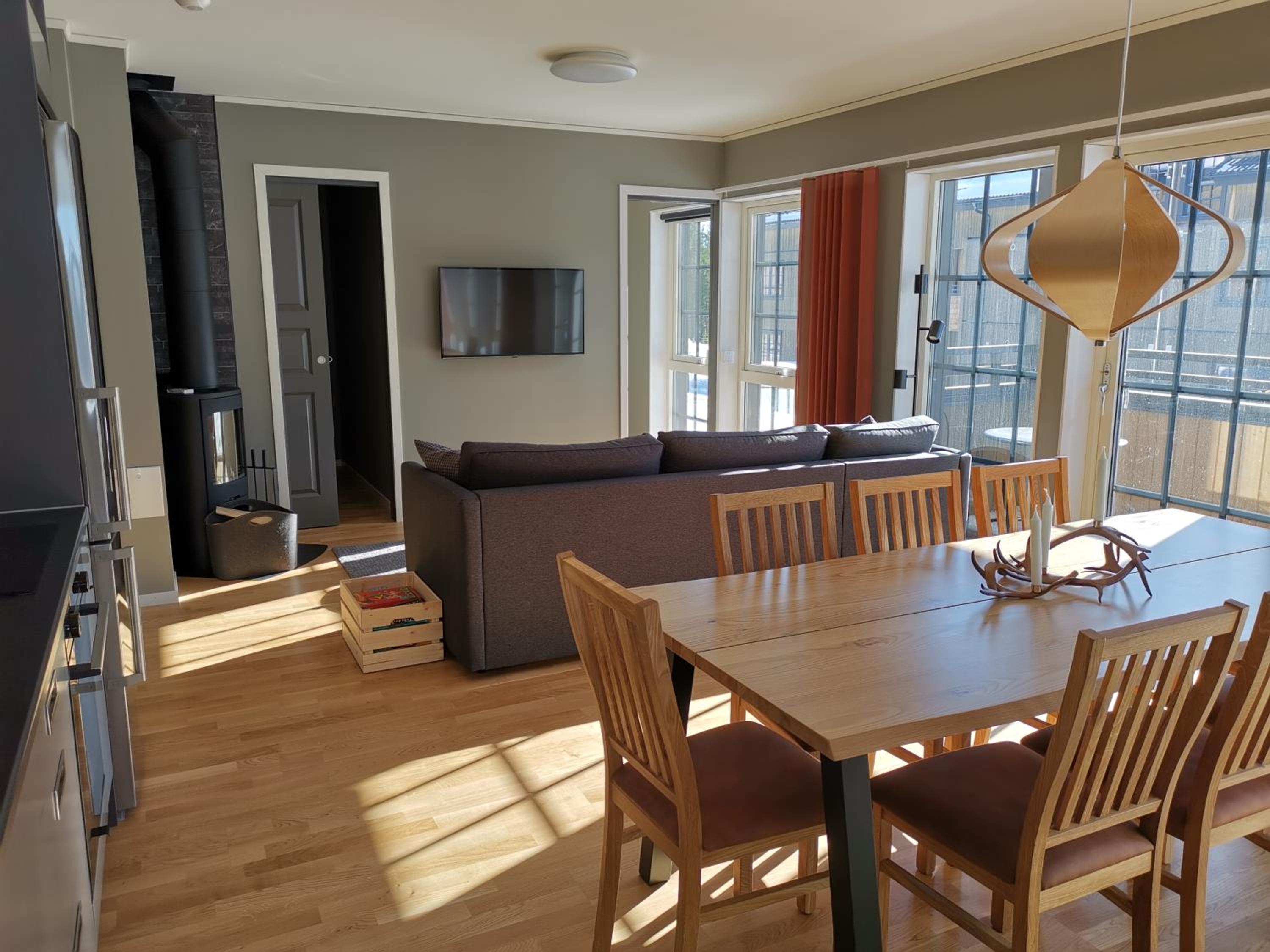 Three-Bedroom Apartment photo 1