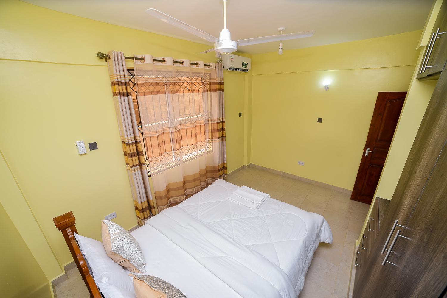 Classic One-Bedroom Apartment with King Bed photo 3