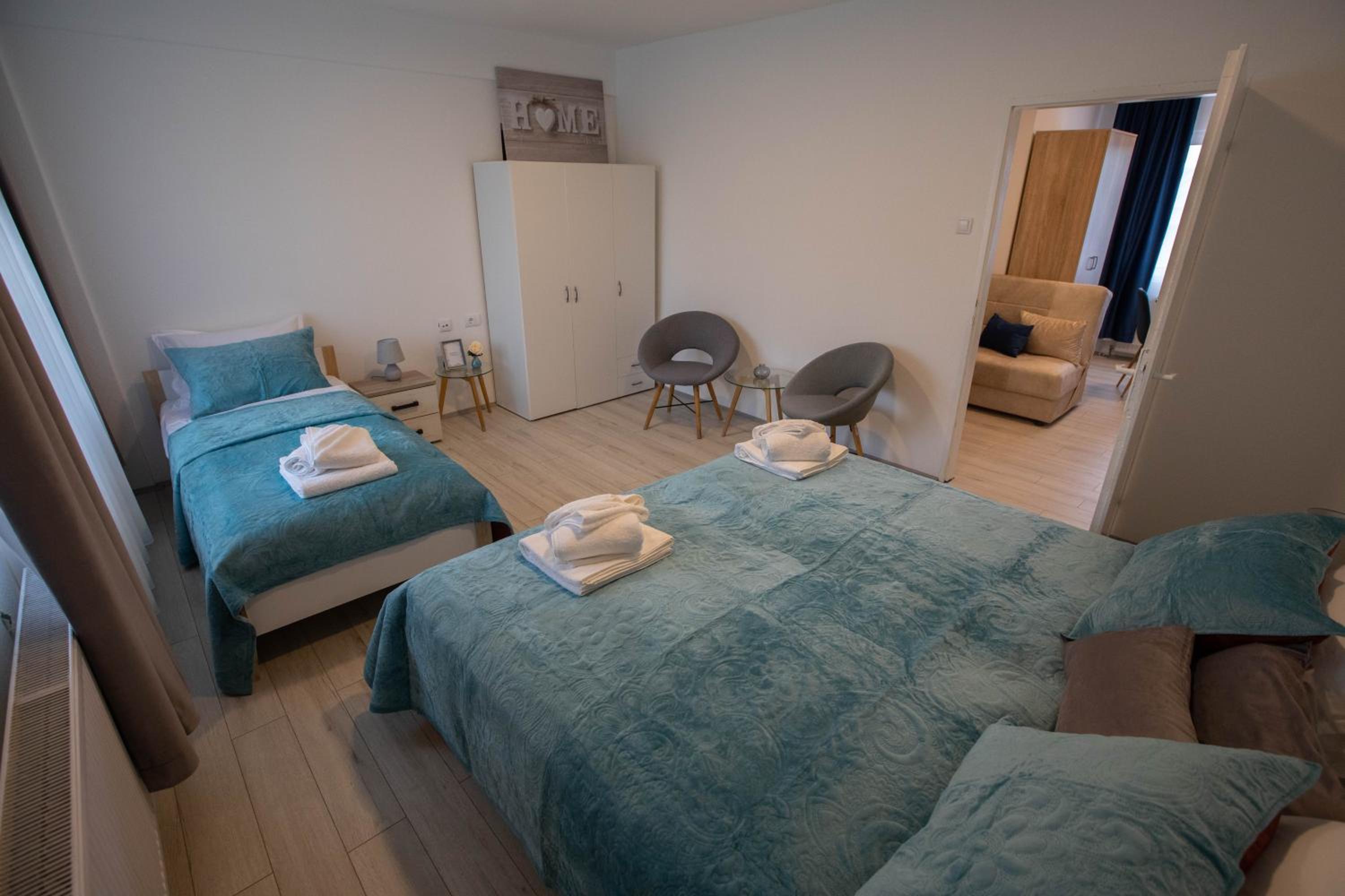 One-Bedroom Apartment photo 2