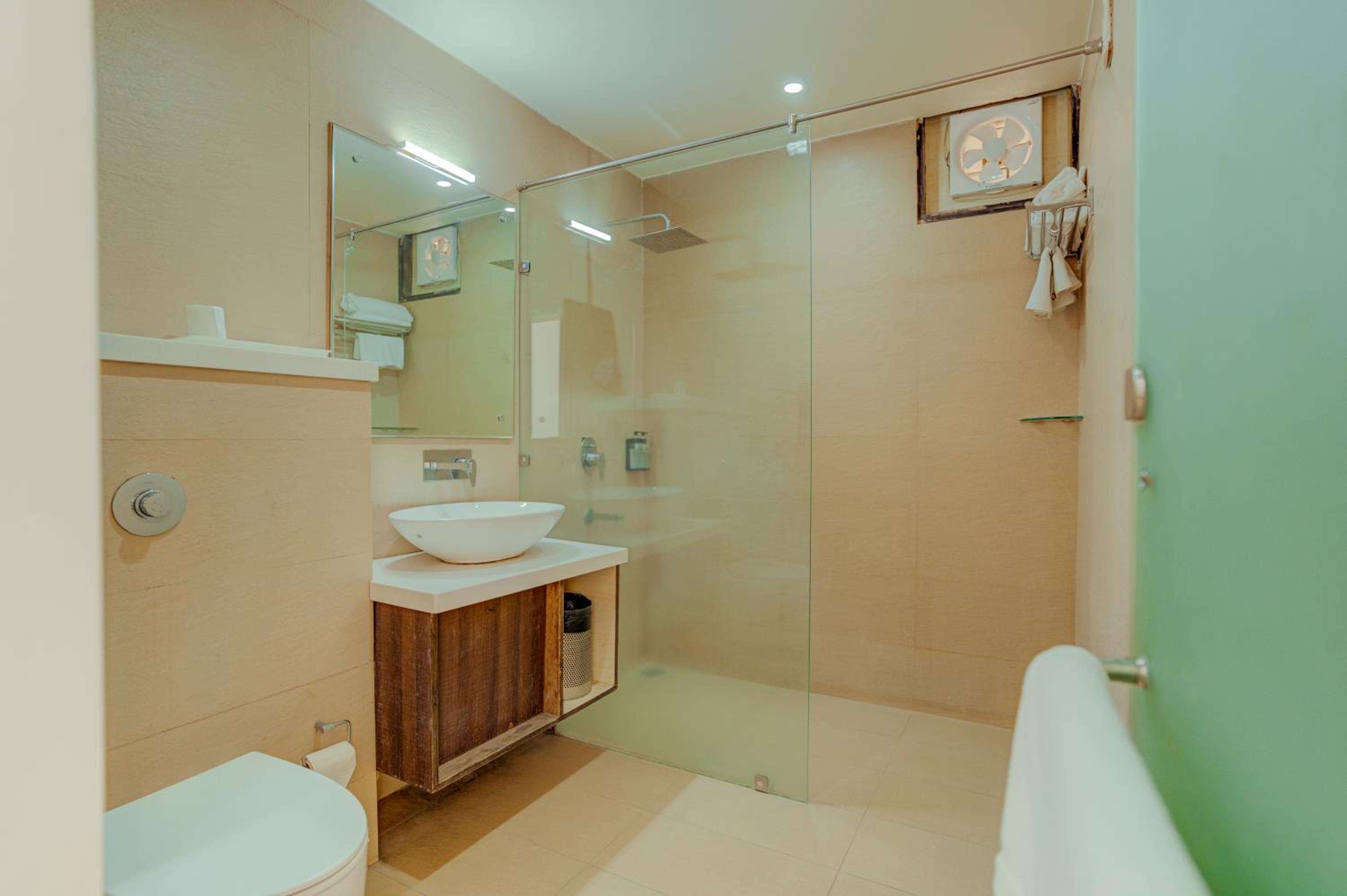 Deluxe Twin Room photo 3