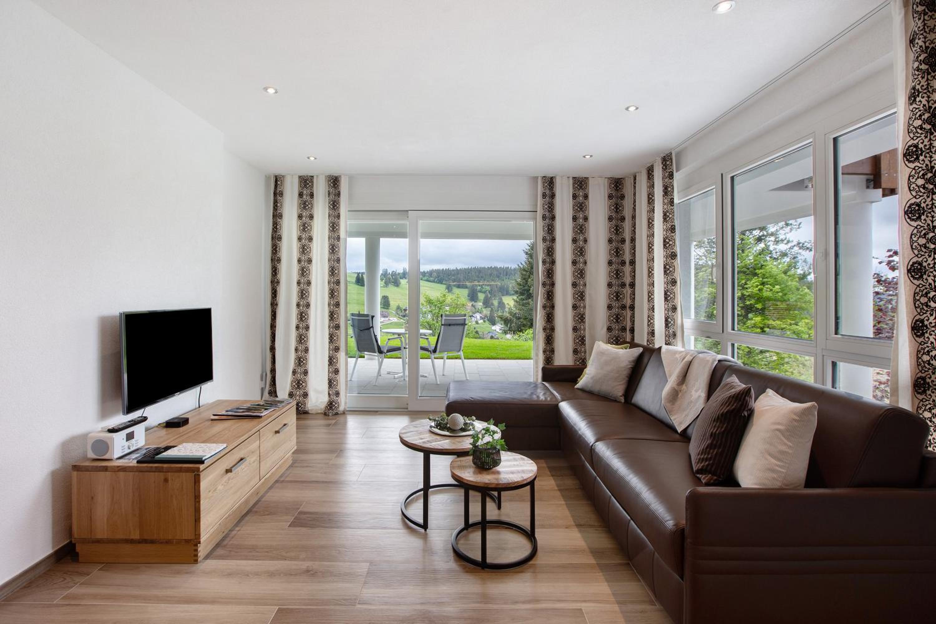 One-Bedroom Apartment with Garden View photo 3