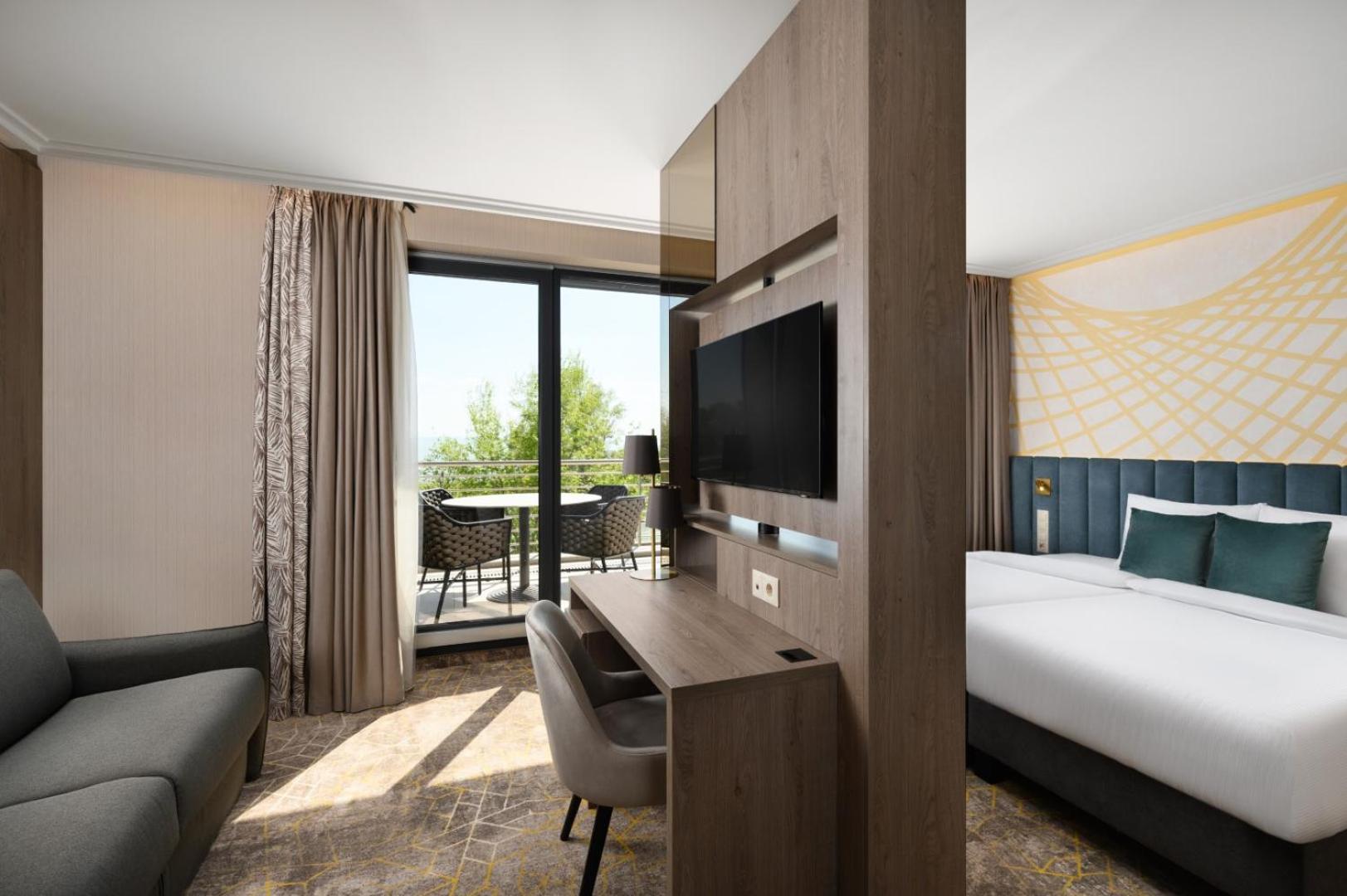 Large Twin Room