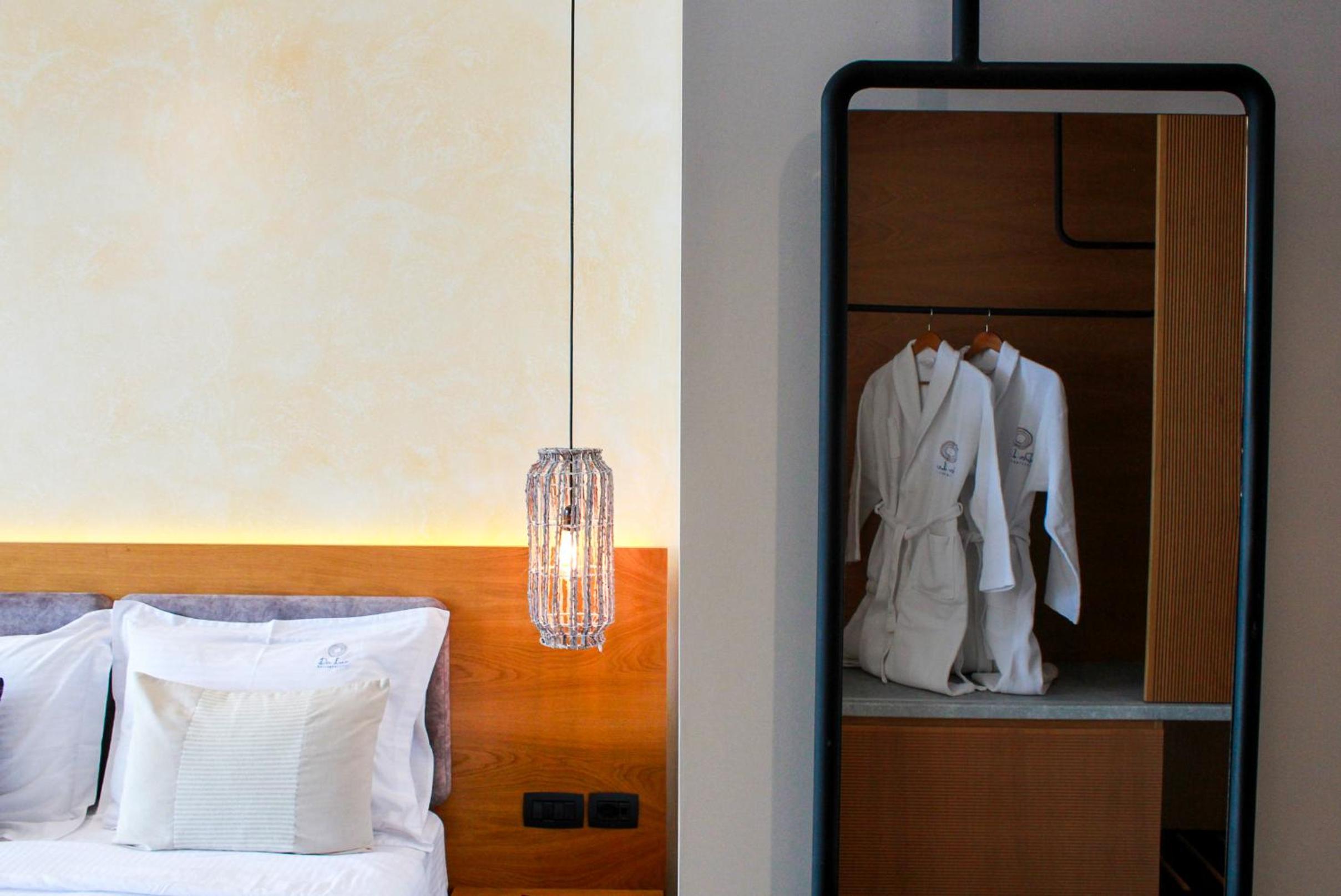 Deluxe Triple Room with Sea View