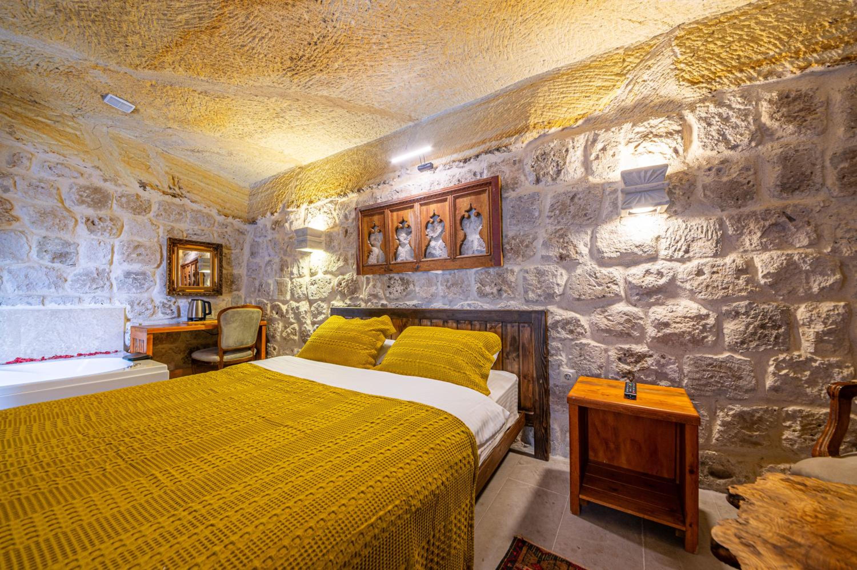 Superior Double Room - Photo 1