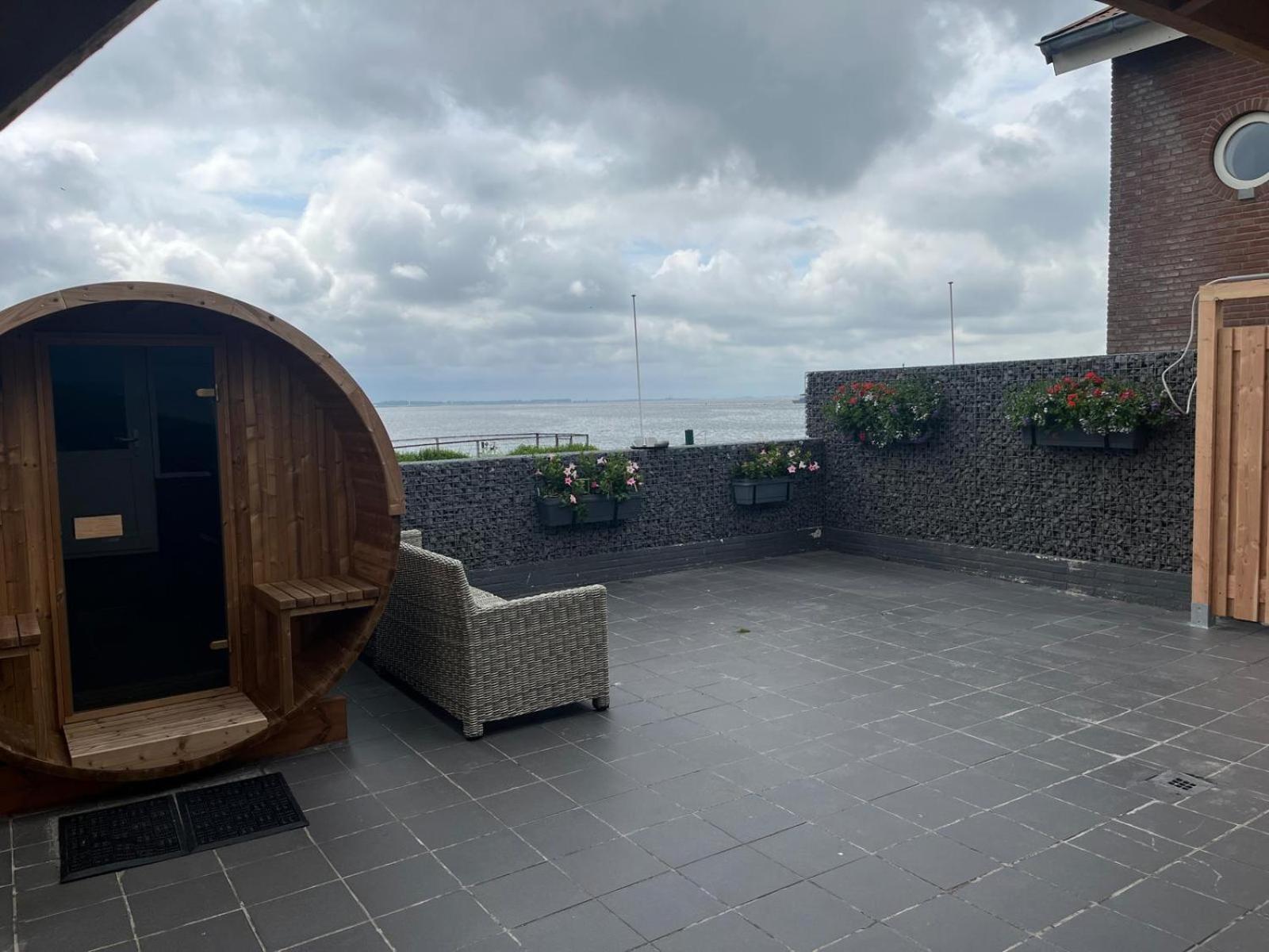 Studio Apartment with Sea View - Photo 6