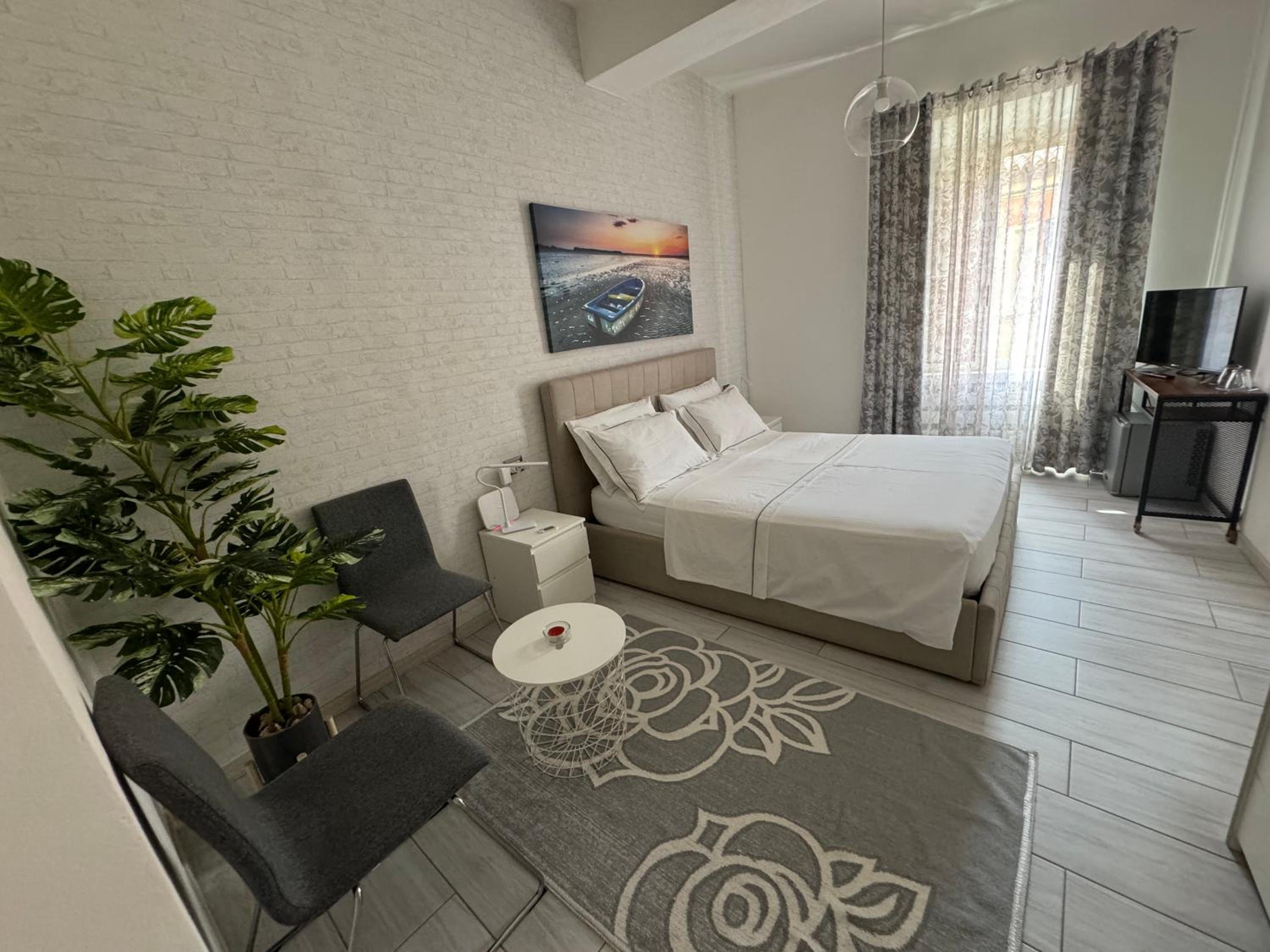 Twin Room with Private External Bathroom