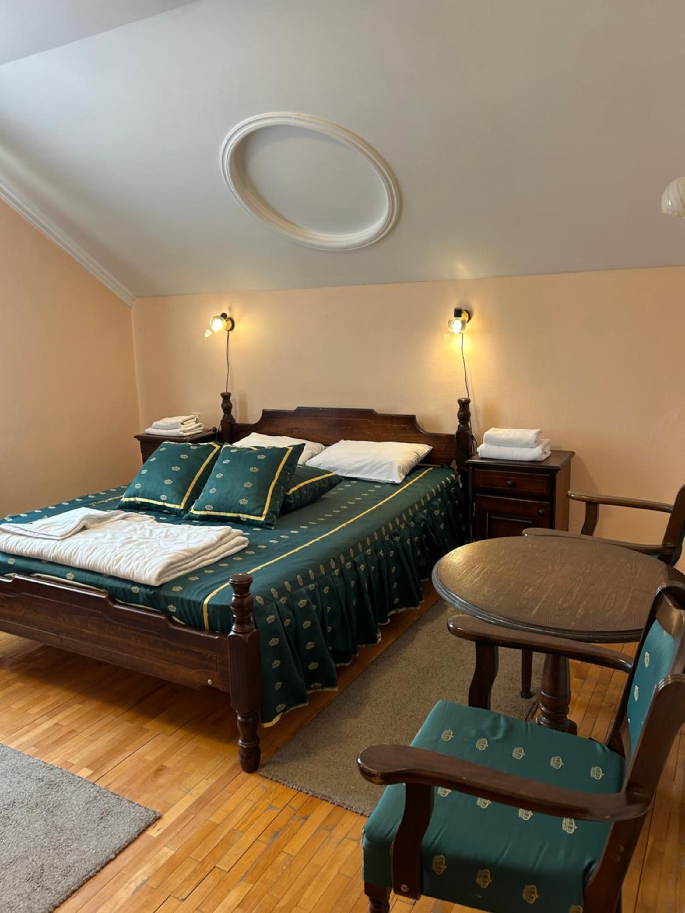 Superior Triple Room photo 3