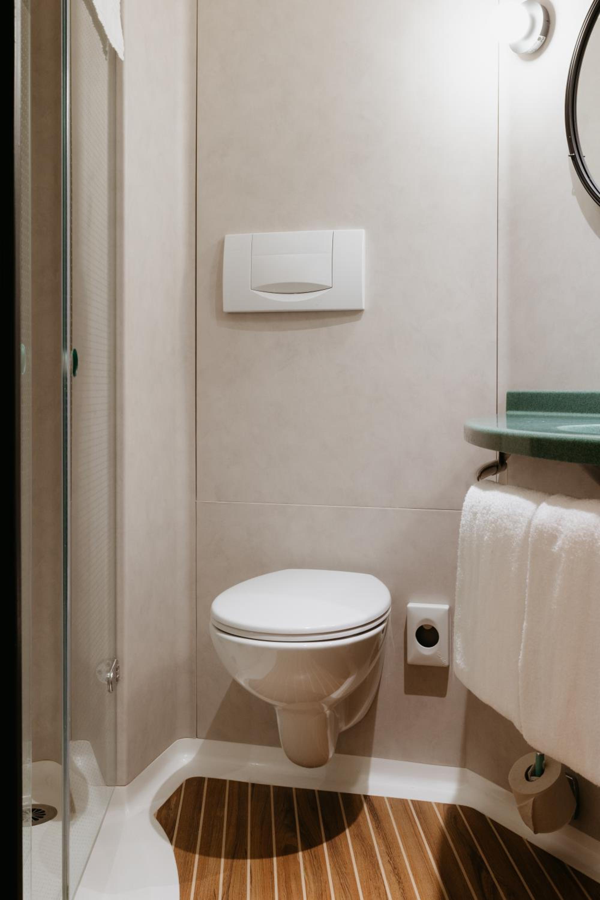 Twin Room - Photo 14