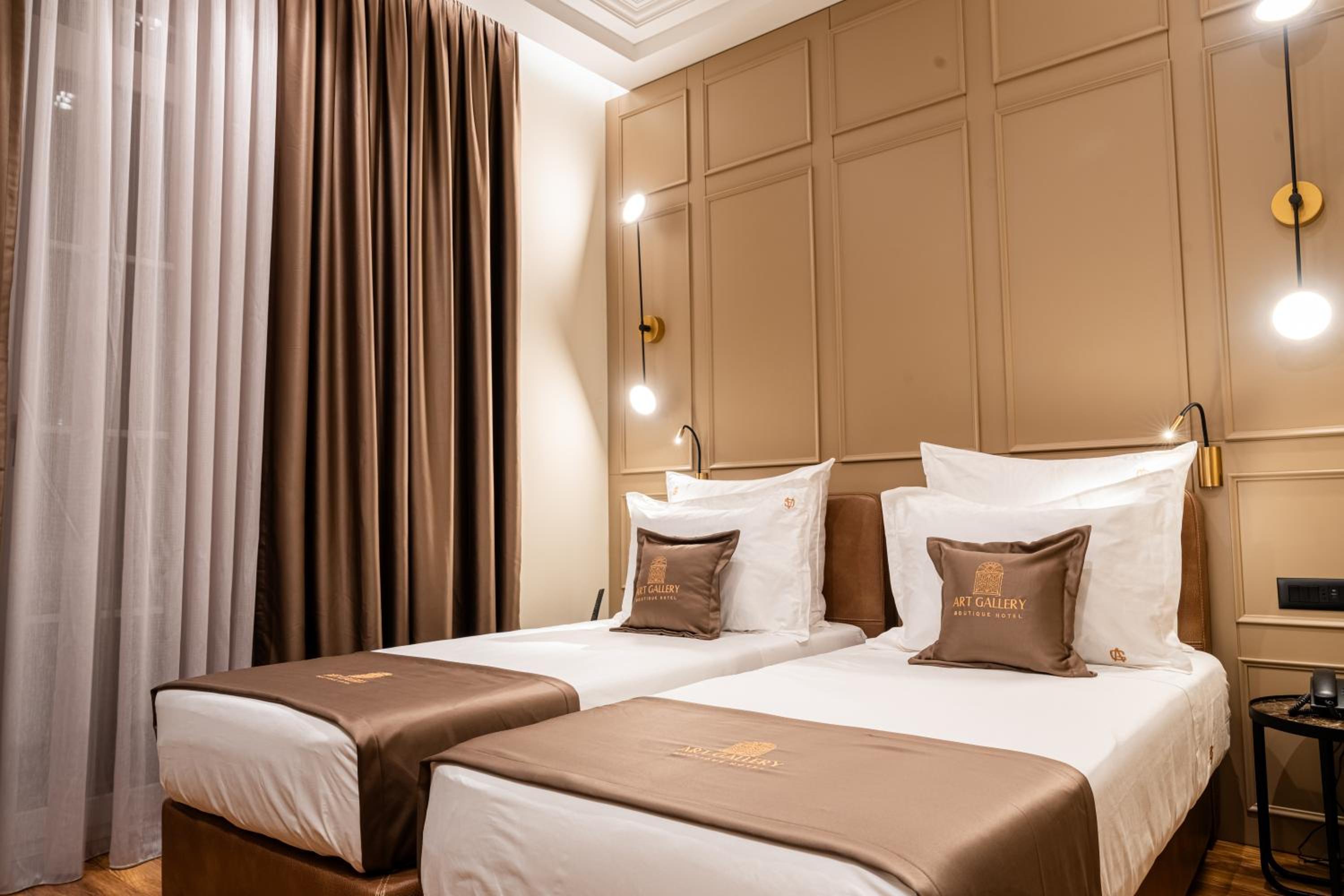 Deluxe Double or Twin Room