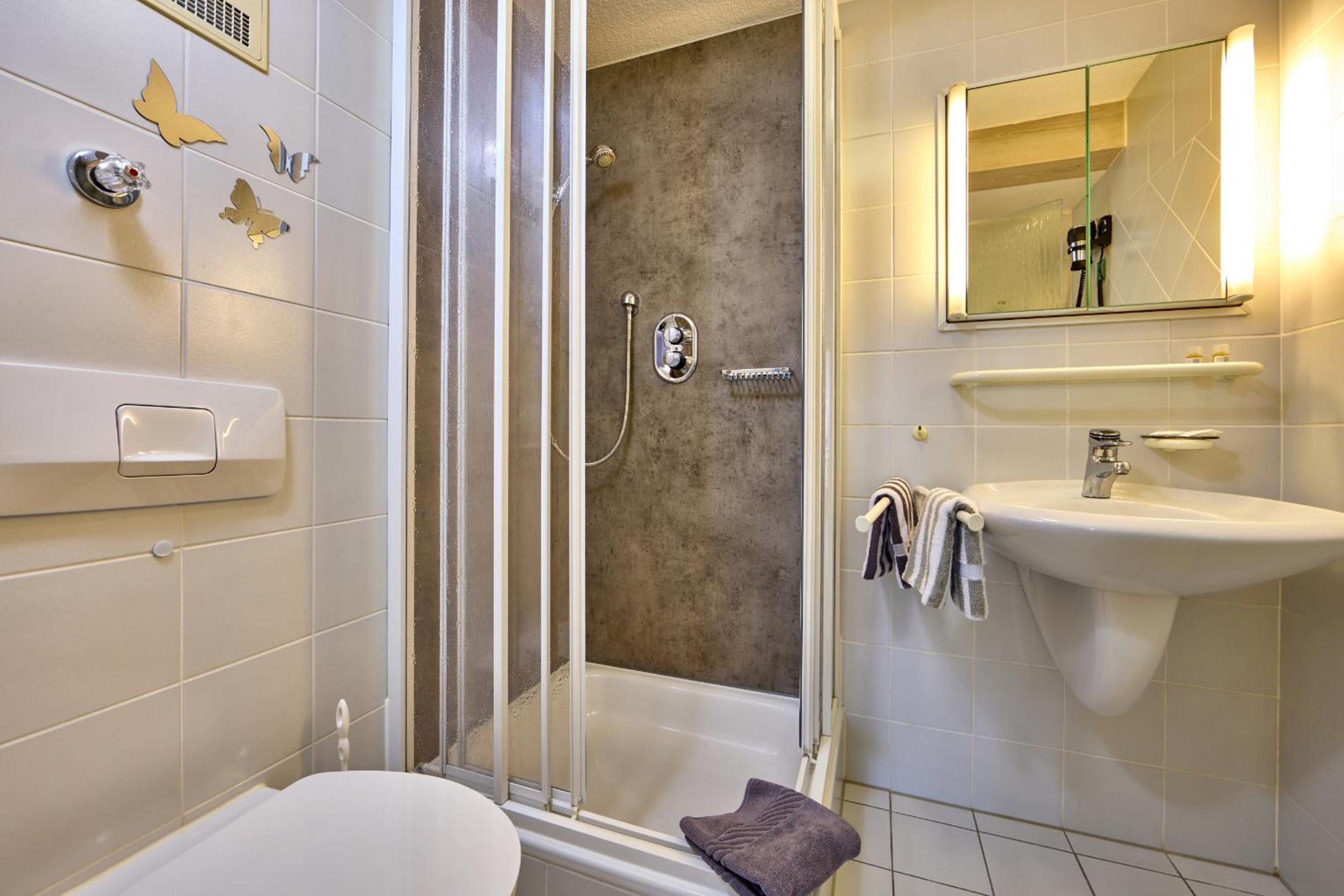 Single Room photo 2