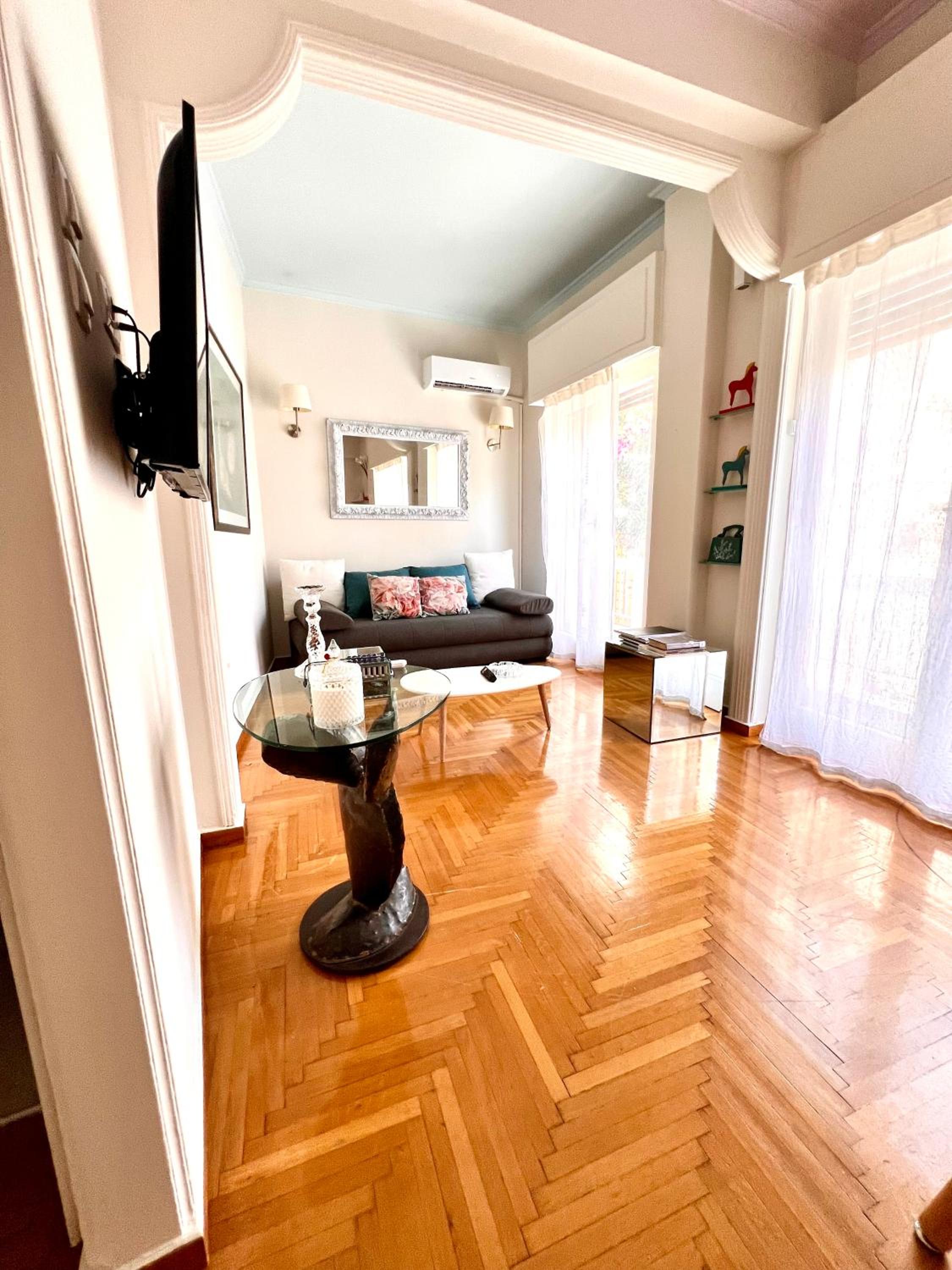 One-Bedroom Apartment