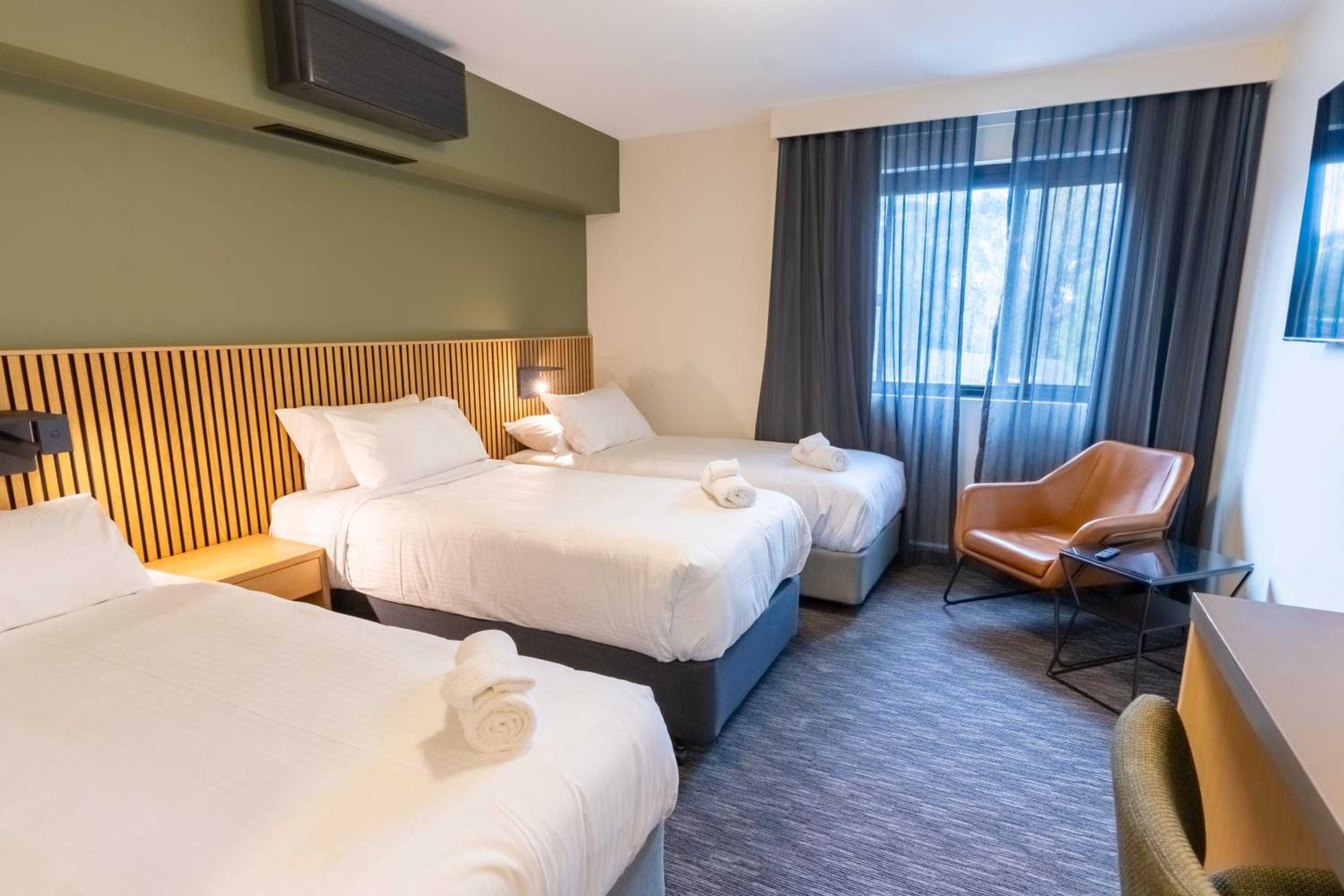 Trio Room