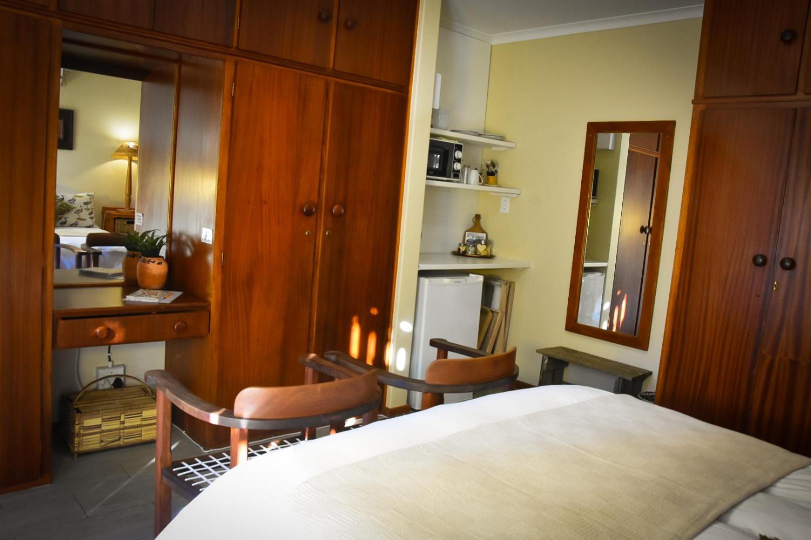 Double Room with Garden View - Photo 11