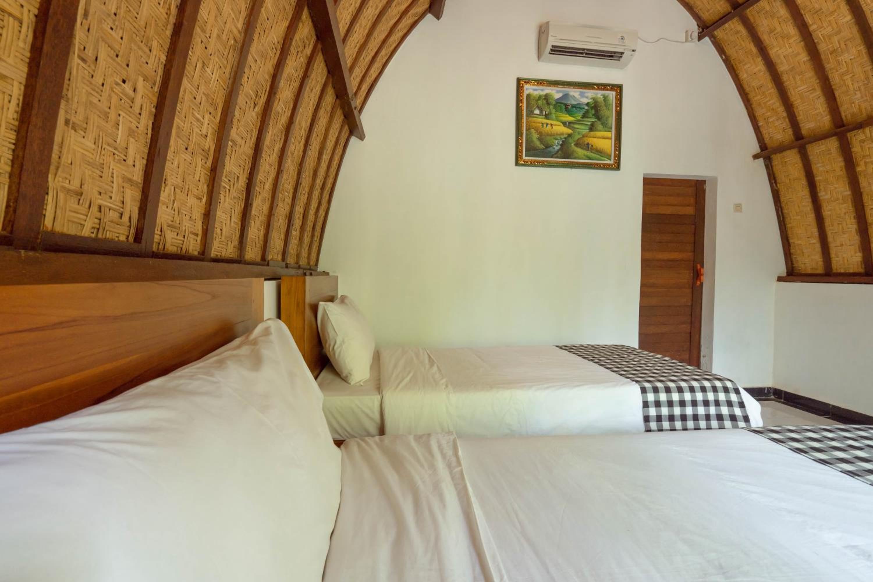 Twin Room with Garden View photo 3