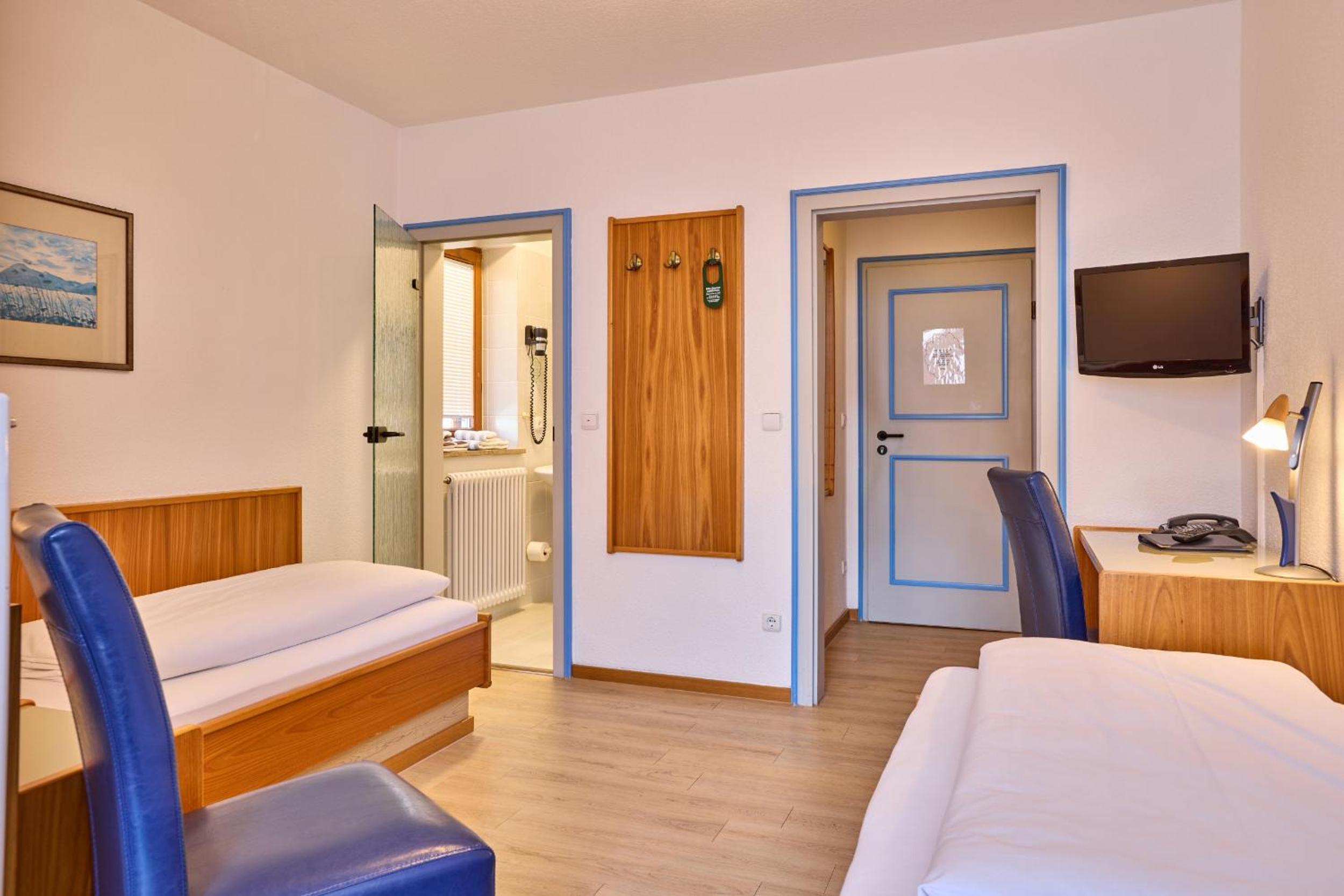 Twin Room (1-2 Adults) photo 3