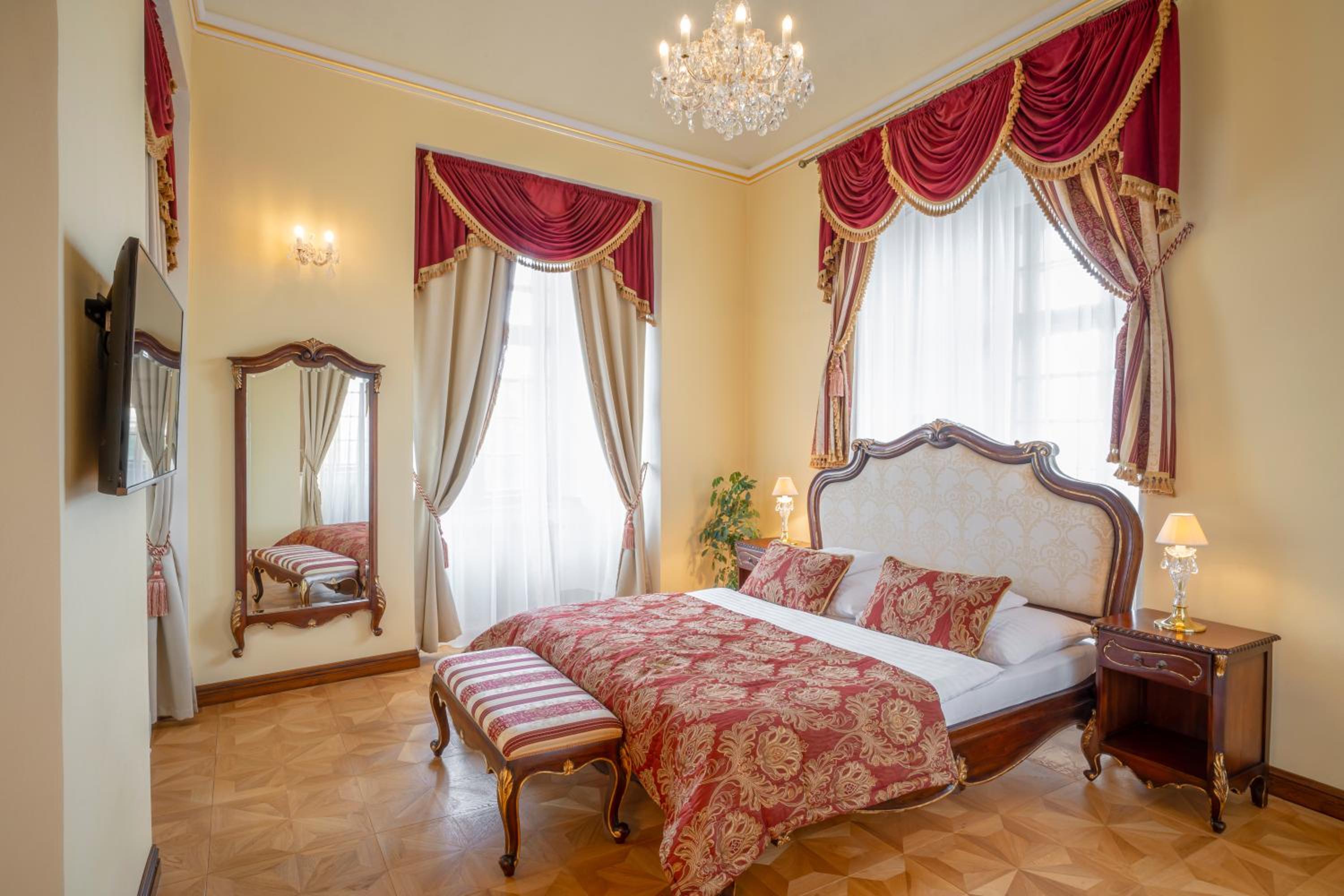 Royal Apartment photo 1