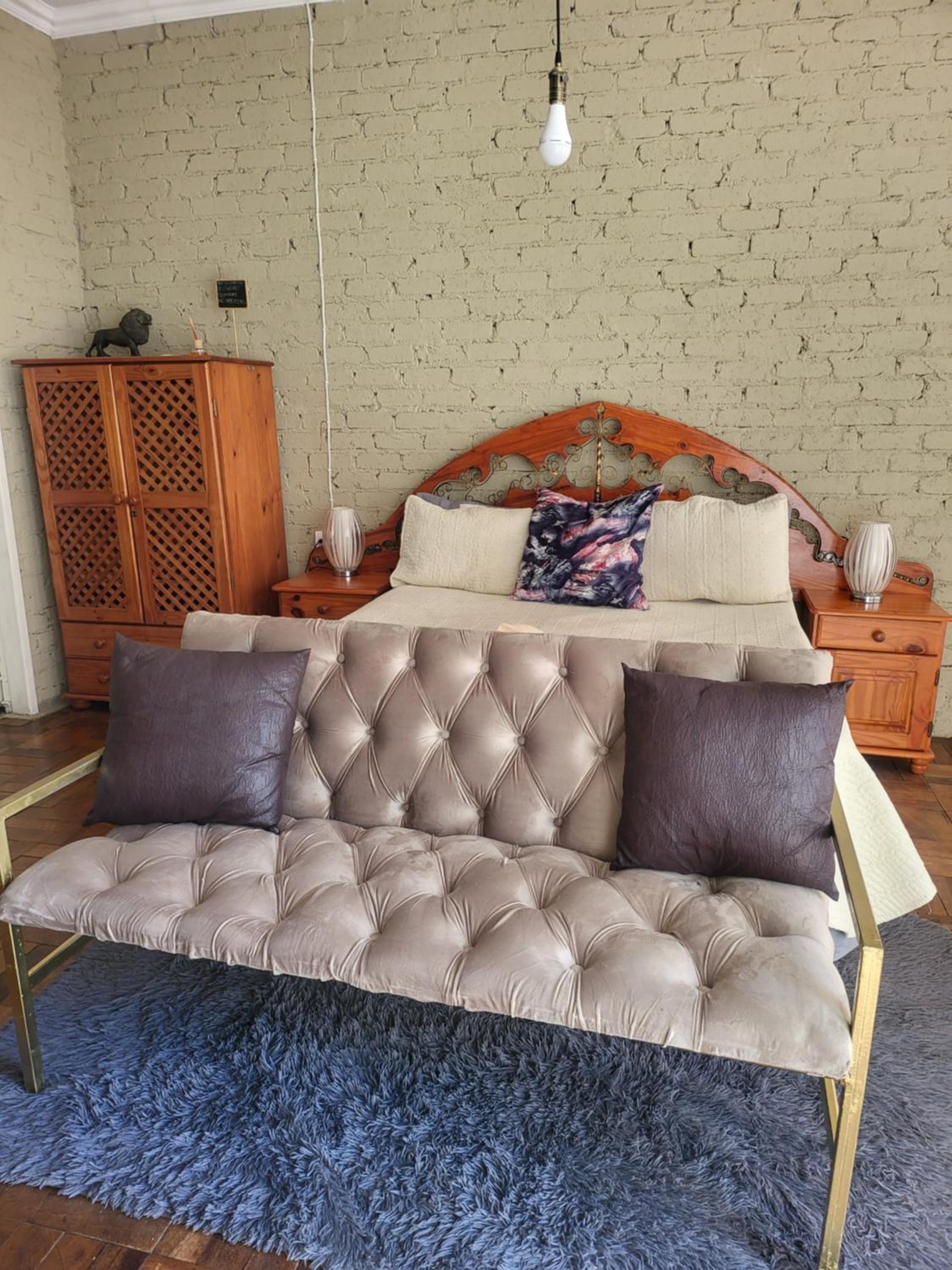 Queen Room with Balcony - Photo 1