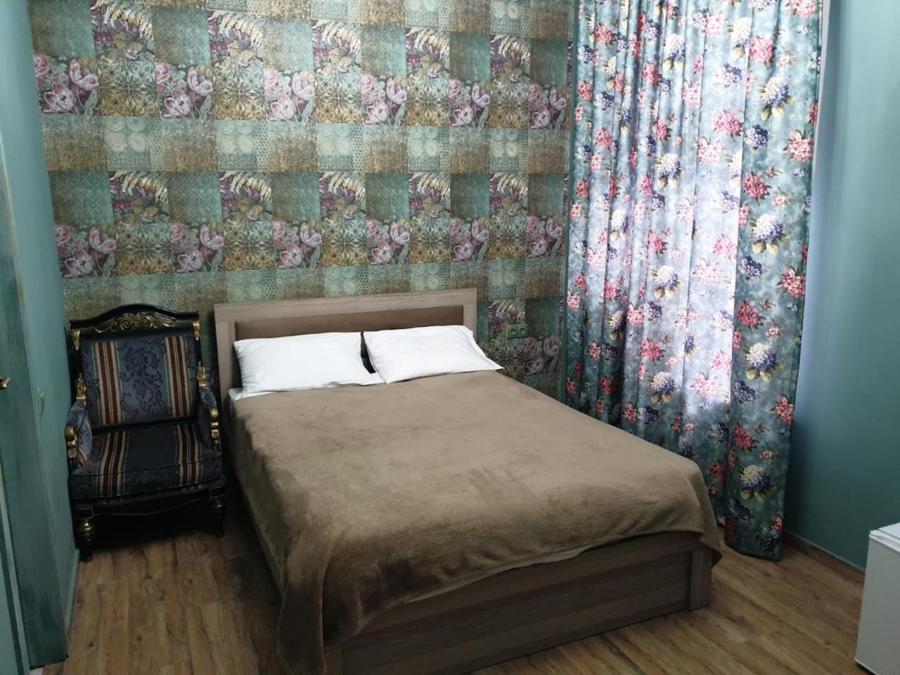 Budget Double Room - Photo 1