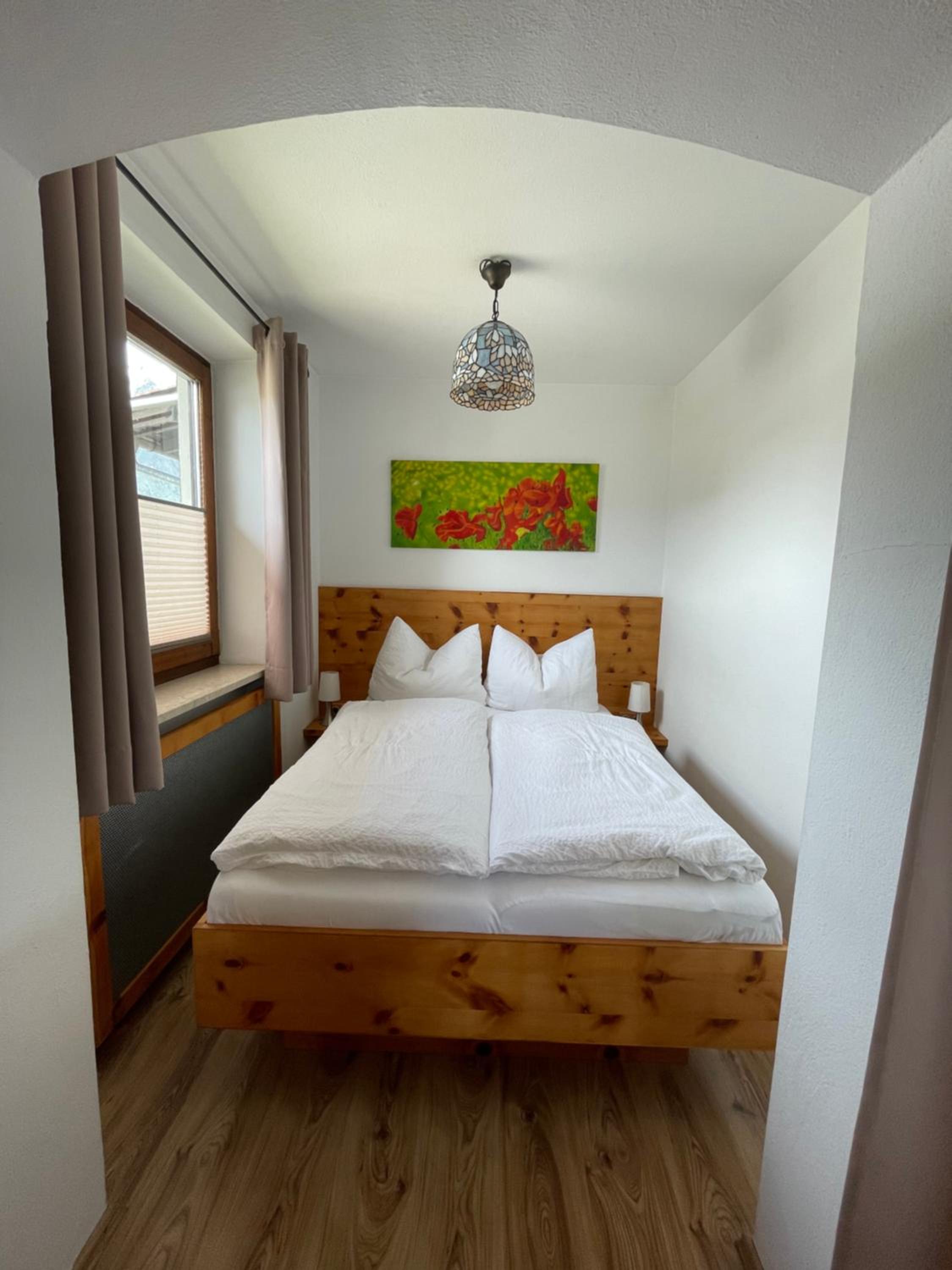 Two-Bedroom Apartment with Balcony photo 3