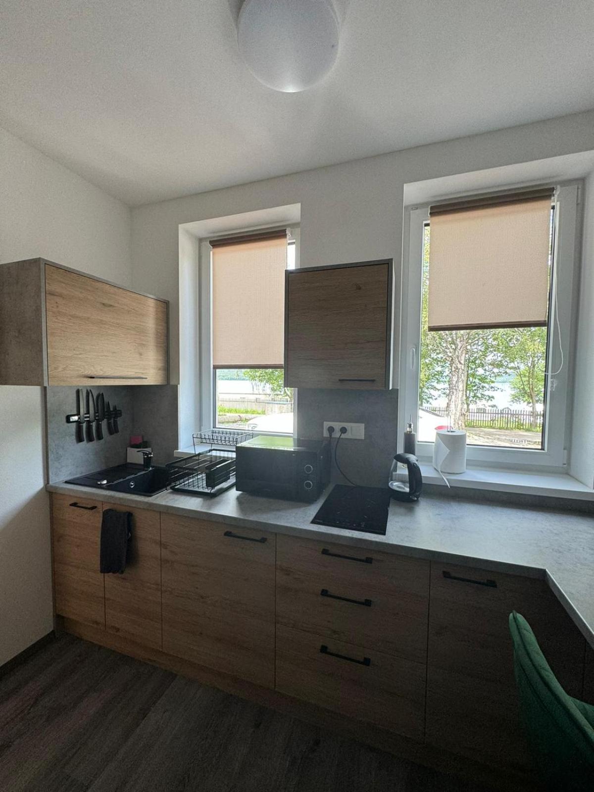 One-Bedroom Apartment photo 2