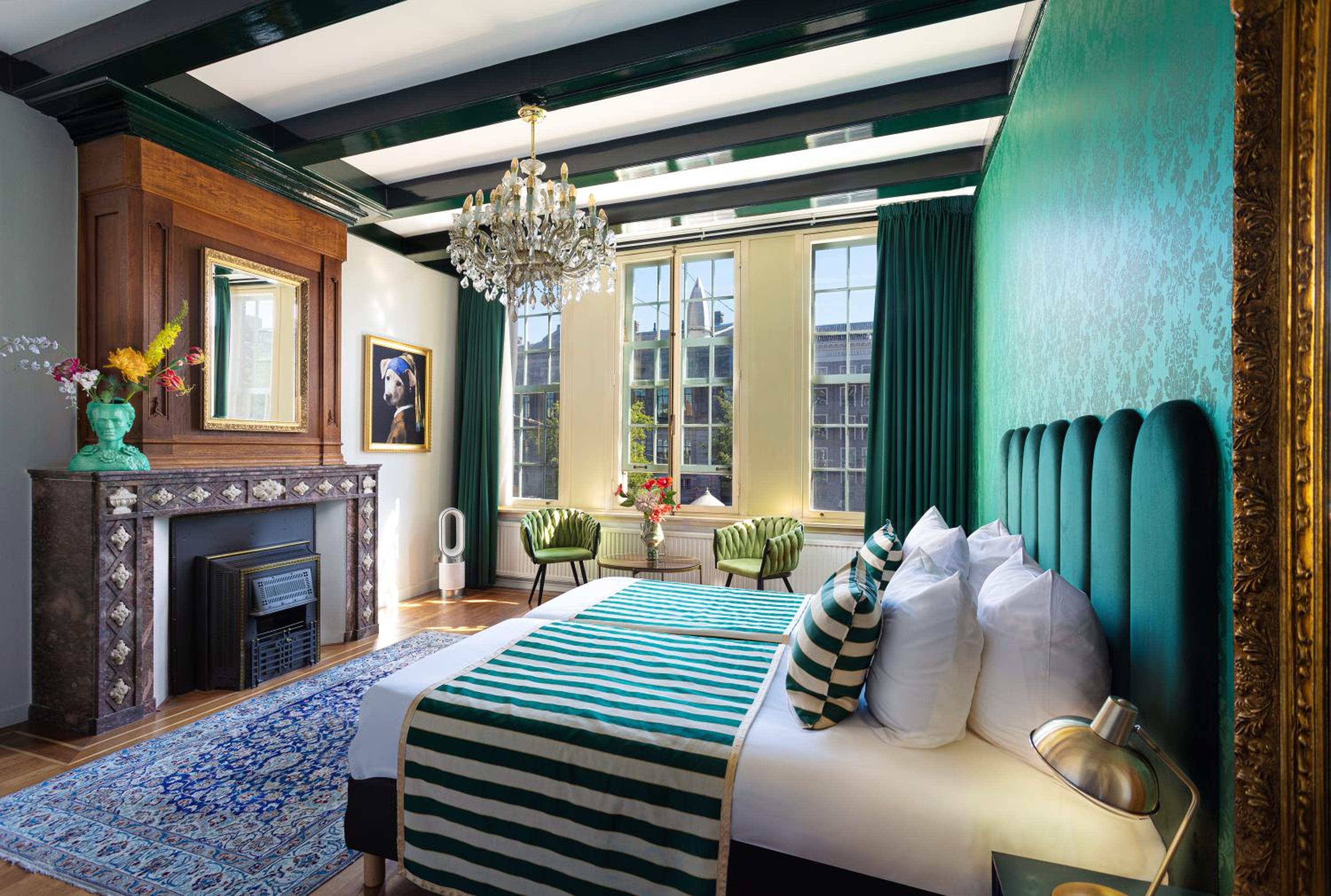 Double or Twin Room with Canal View photo 1