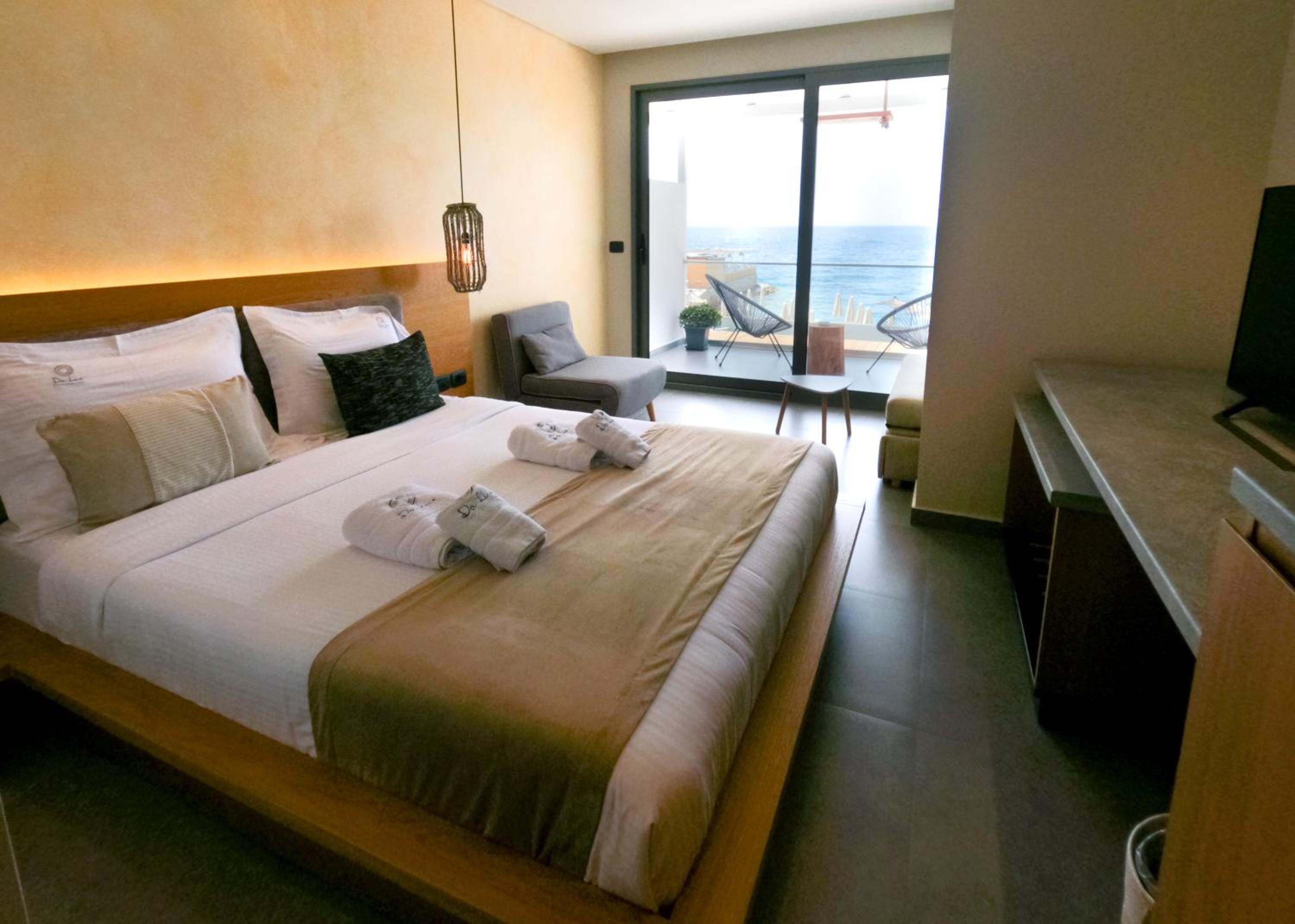 Deluxe Triple Room with Sea View