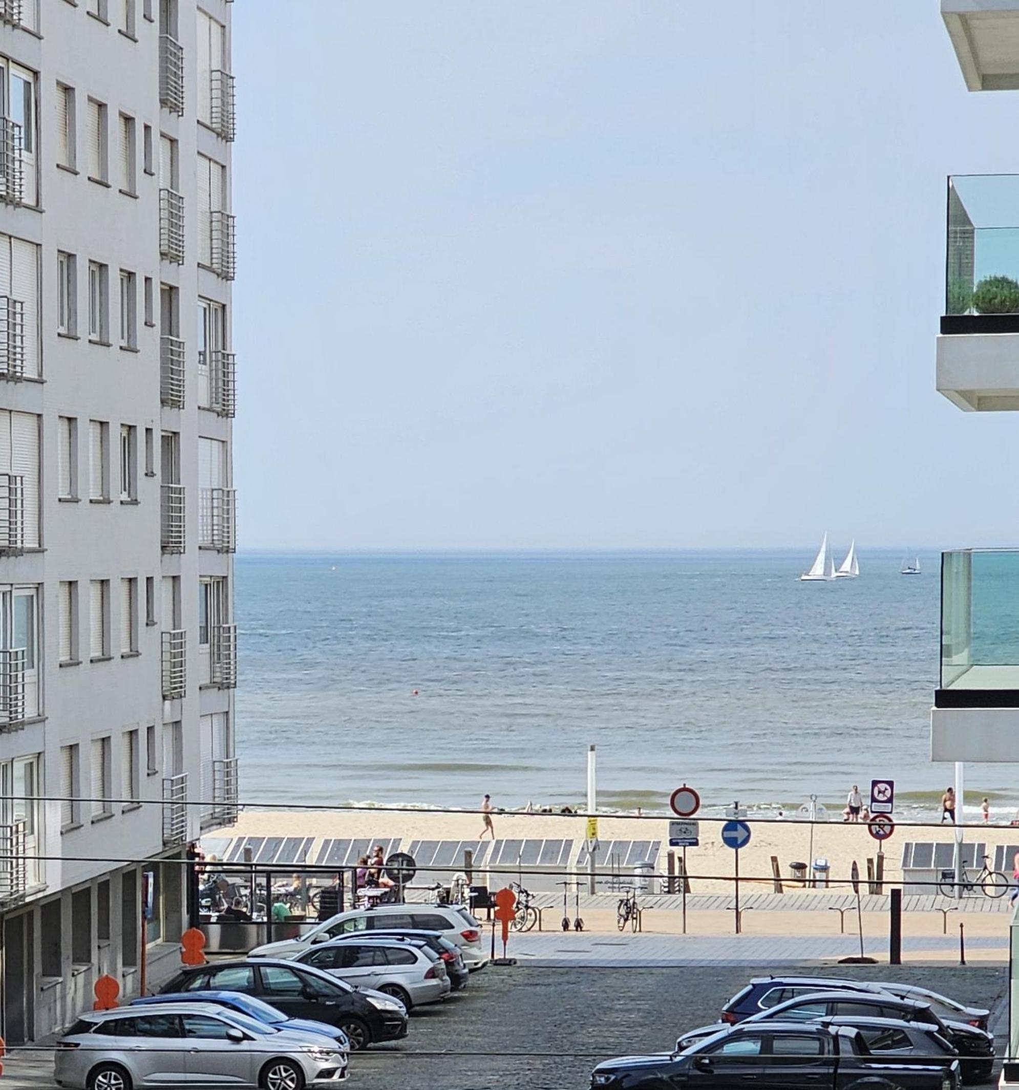 Two-Bedroom Apartment with Terrace and Sea View photo 2