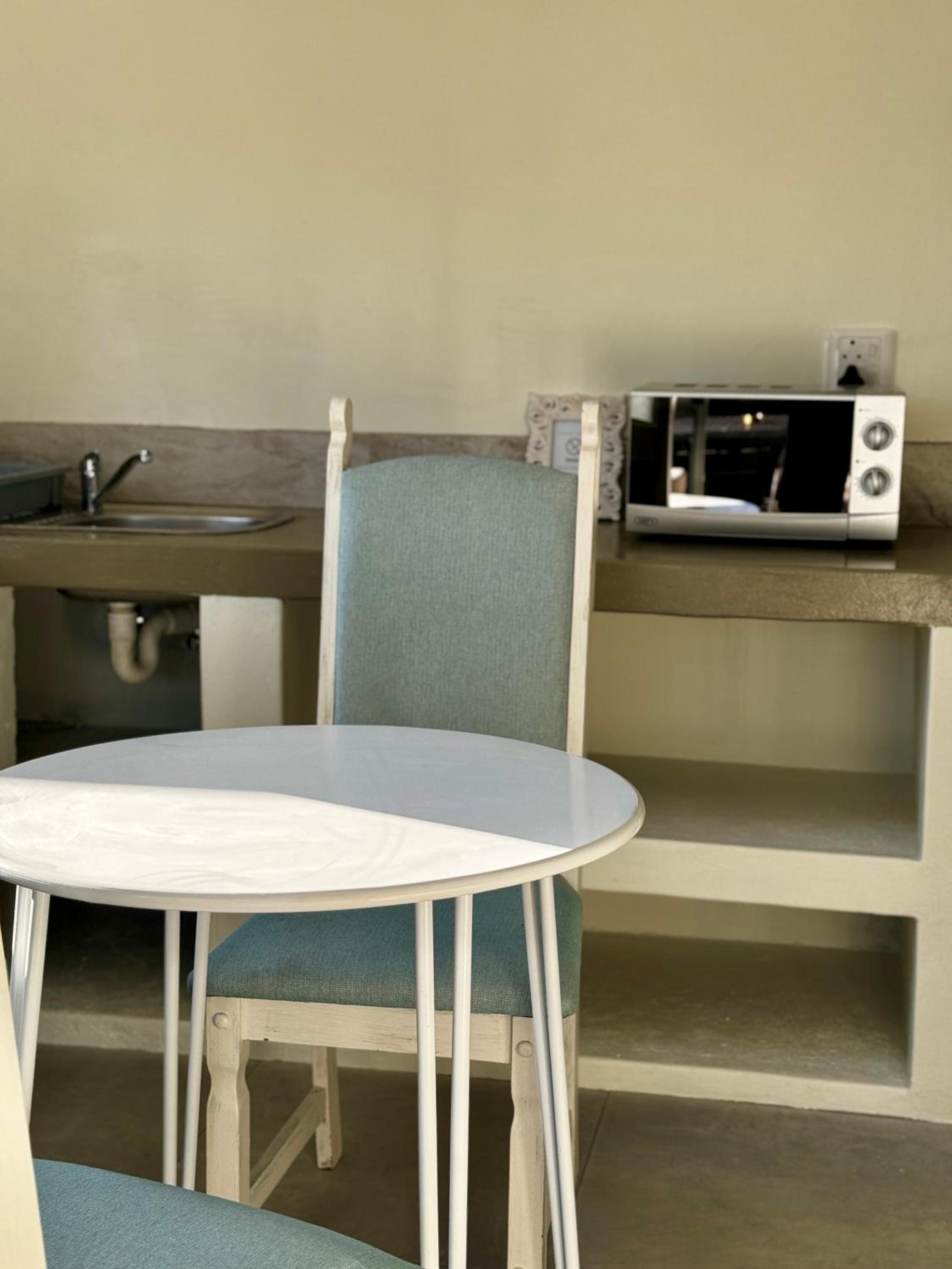 One-Bedroom Apartment - Photo 11