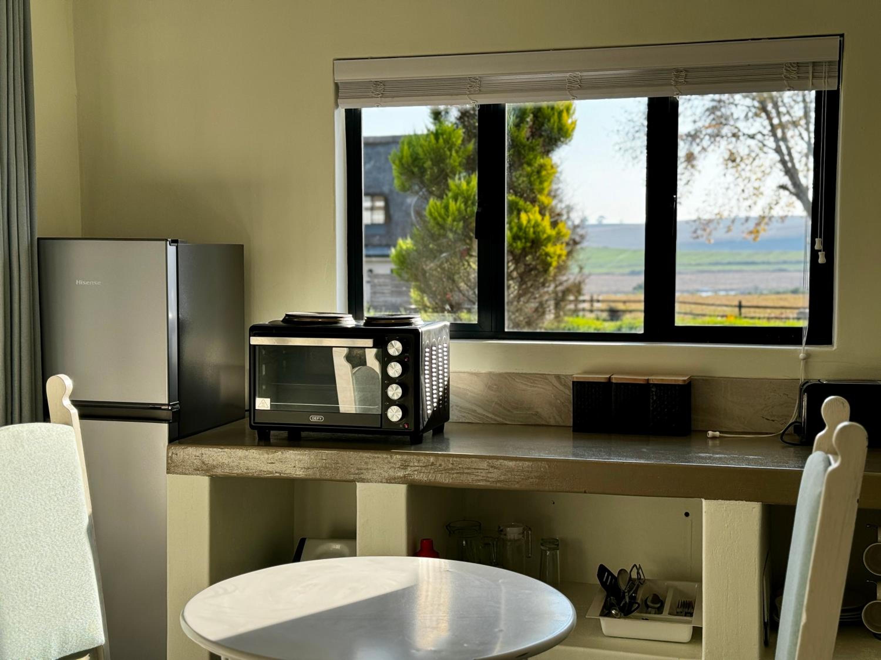 One-Bedroom Apartment - Photo 10