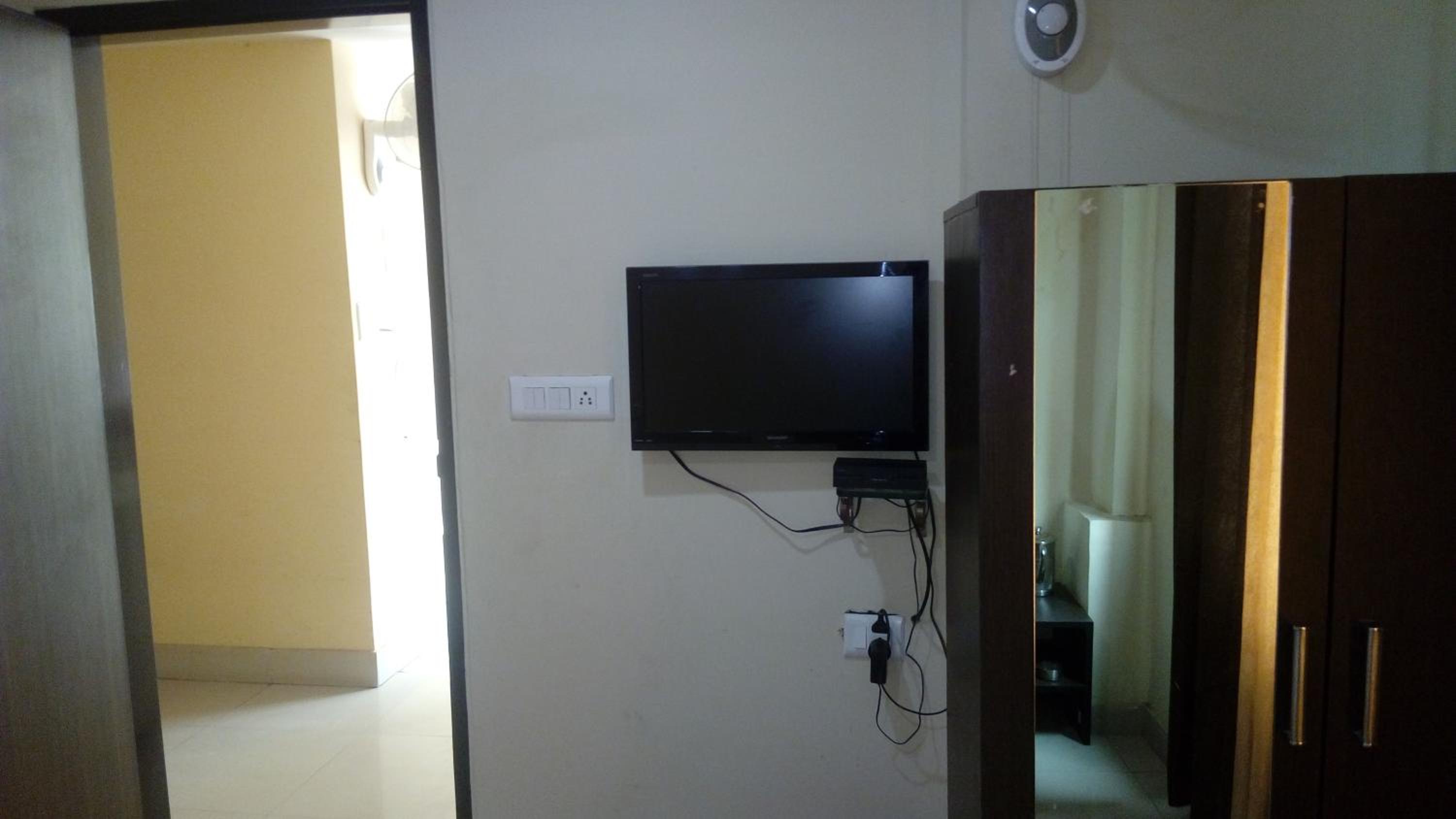 Budget Double Room - Photo 1