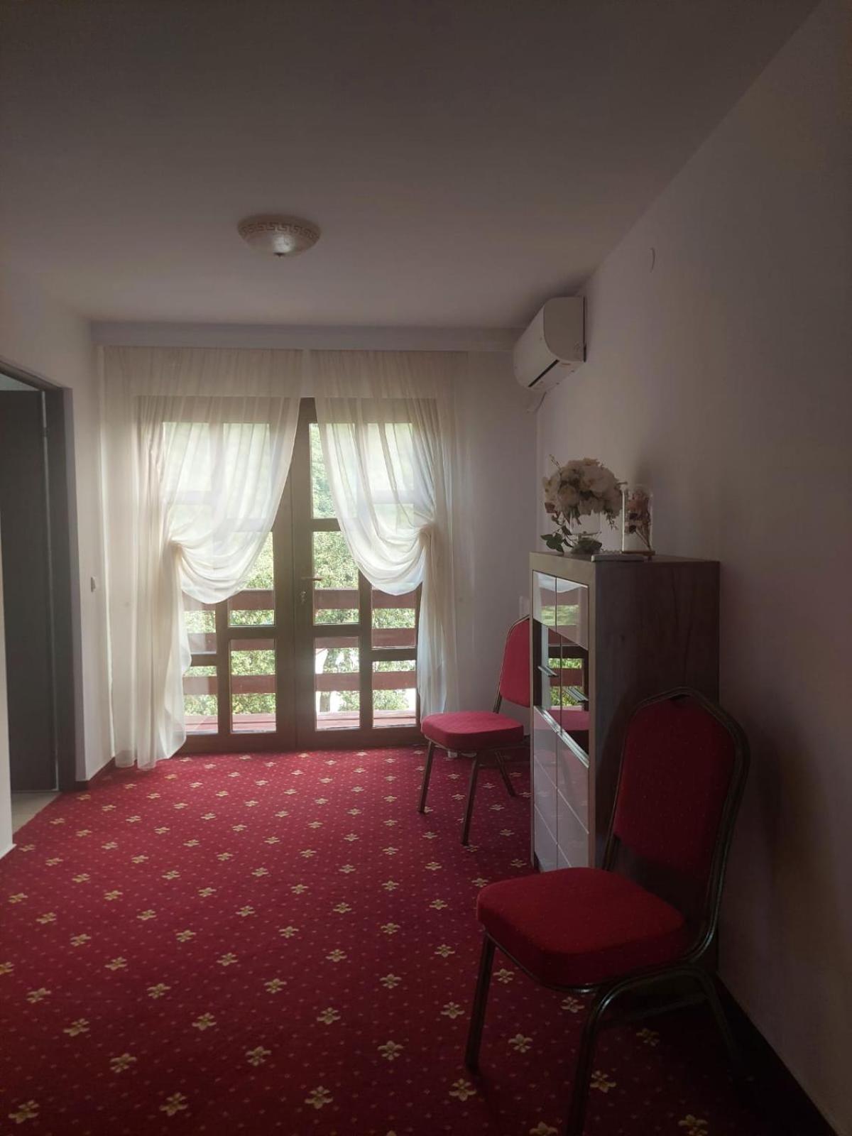 Double Or Twin Room photo 2
