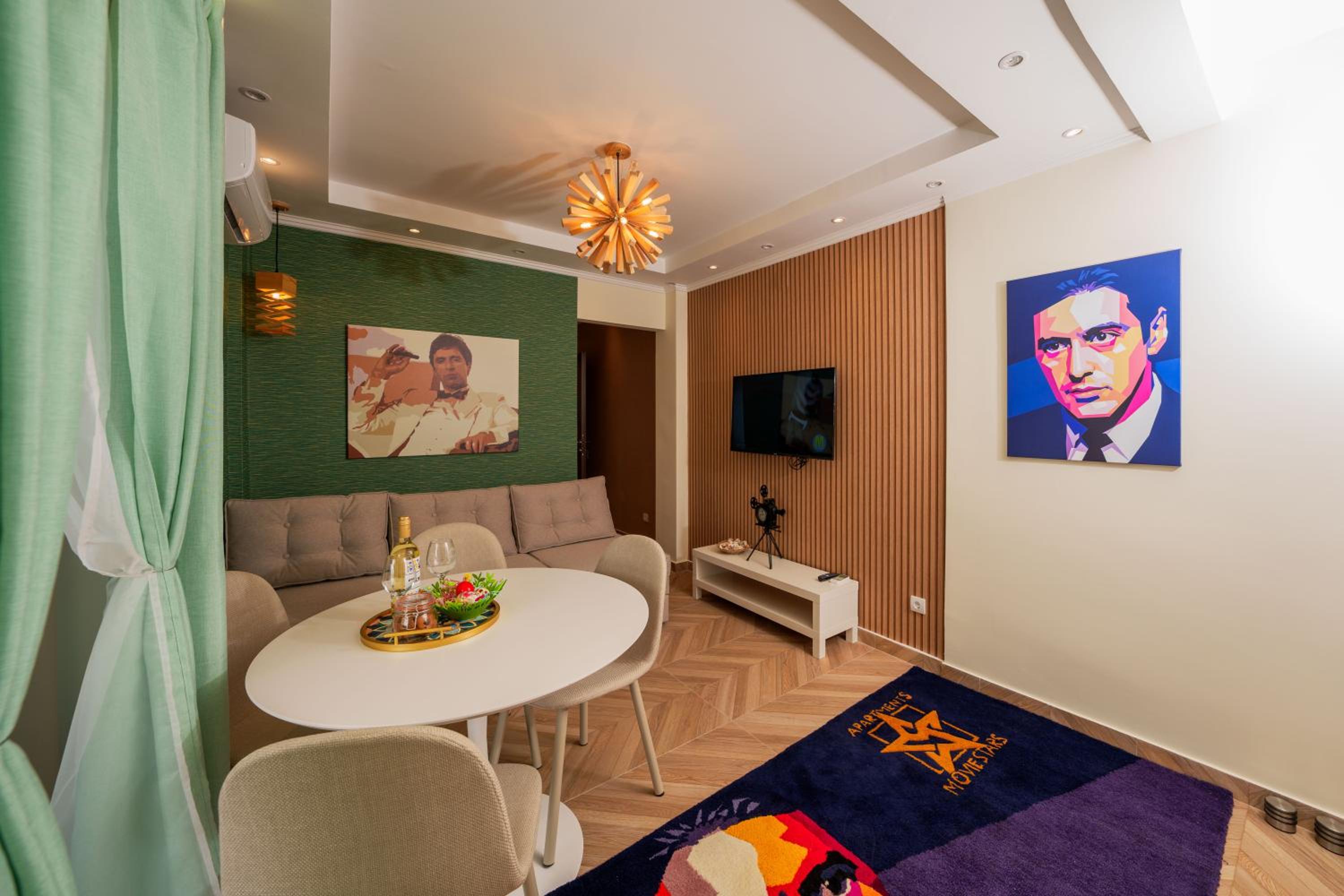Apartment with Balcony photo 1