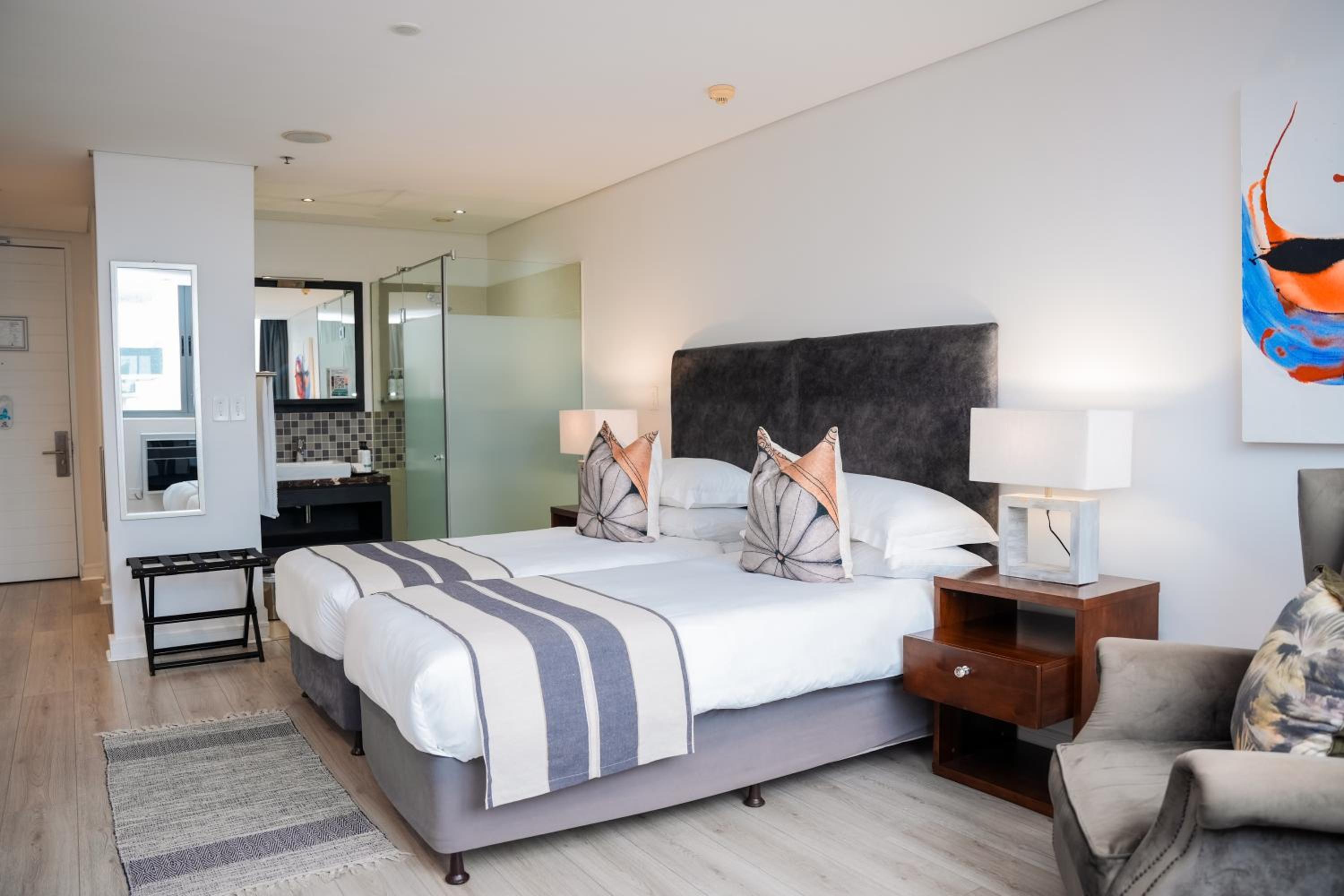 Classic Room - Photo 1