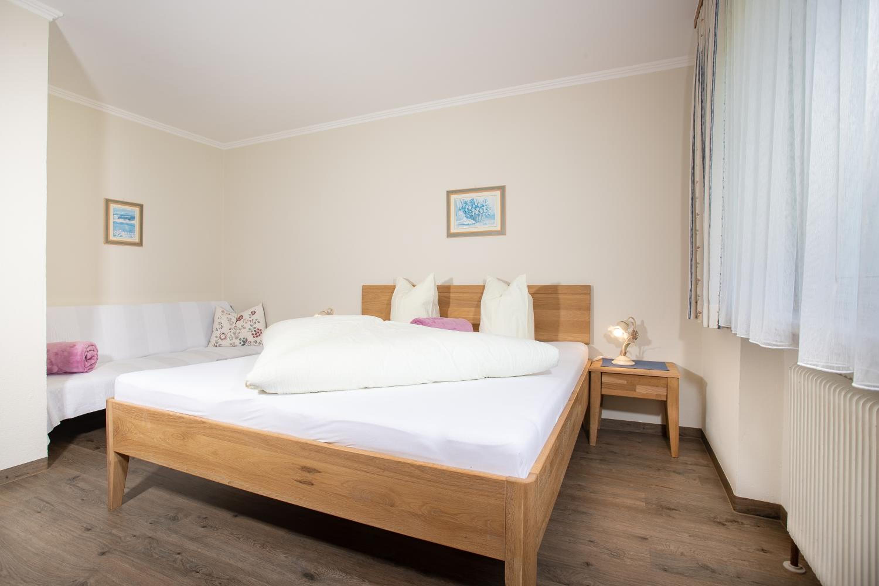 One-Bedroom Apartment with Balcony