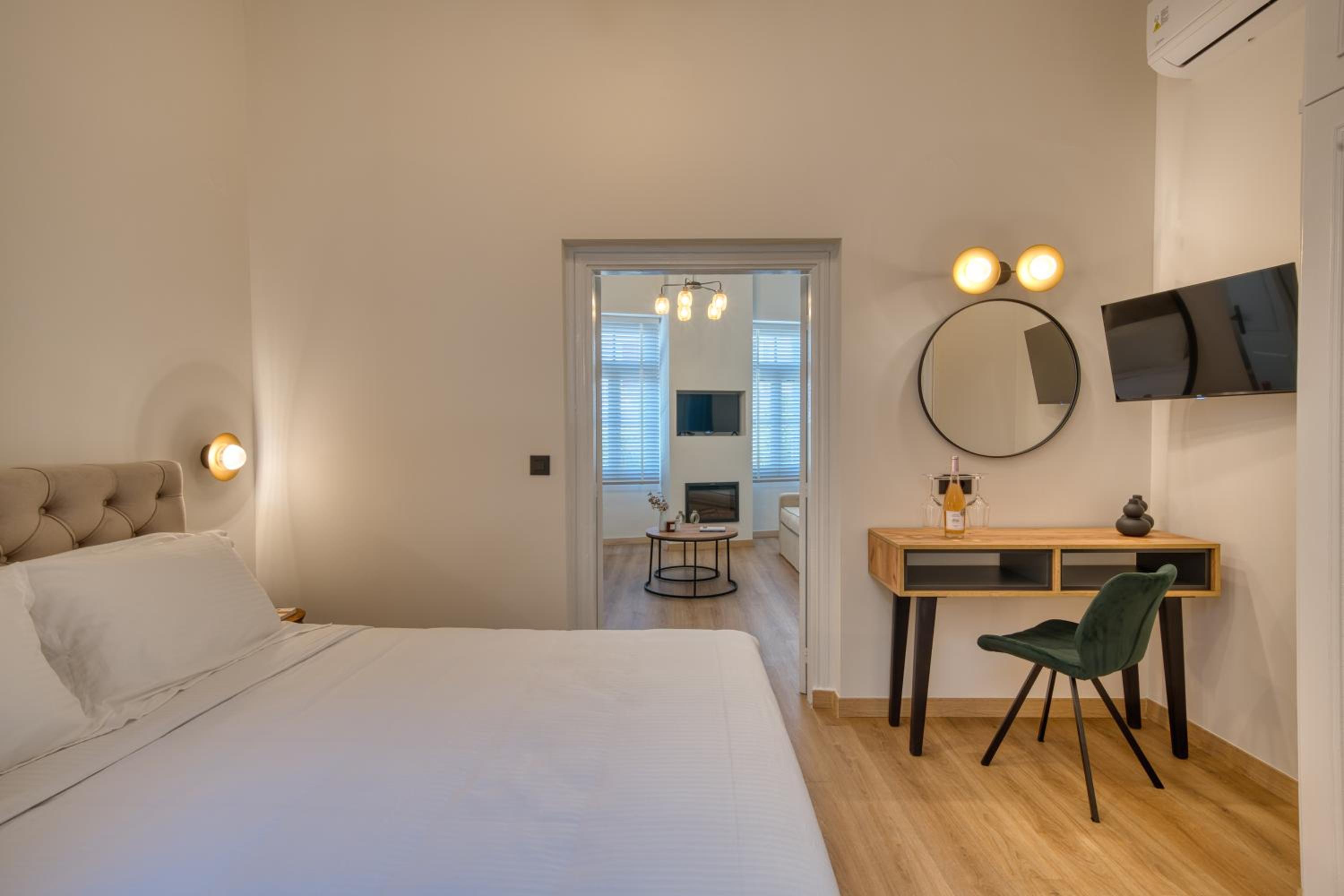Superior One-Bedroom Apartment