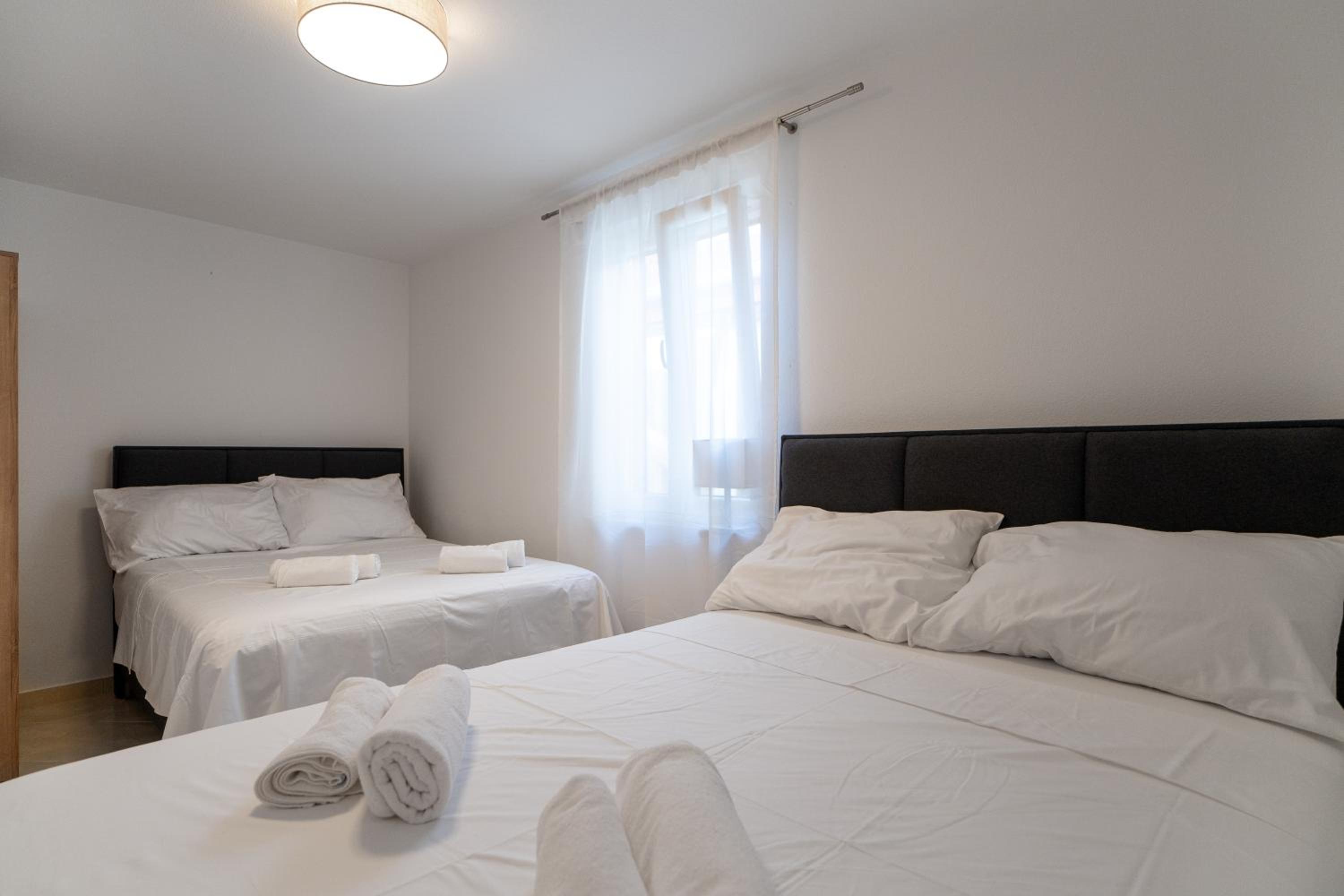 Deluxe Apartment photo 3