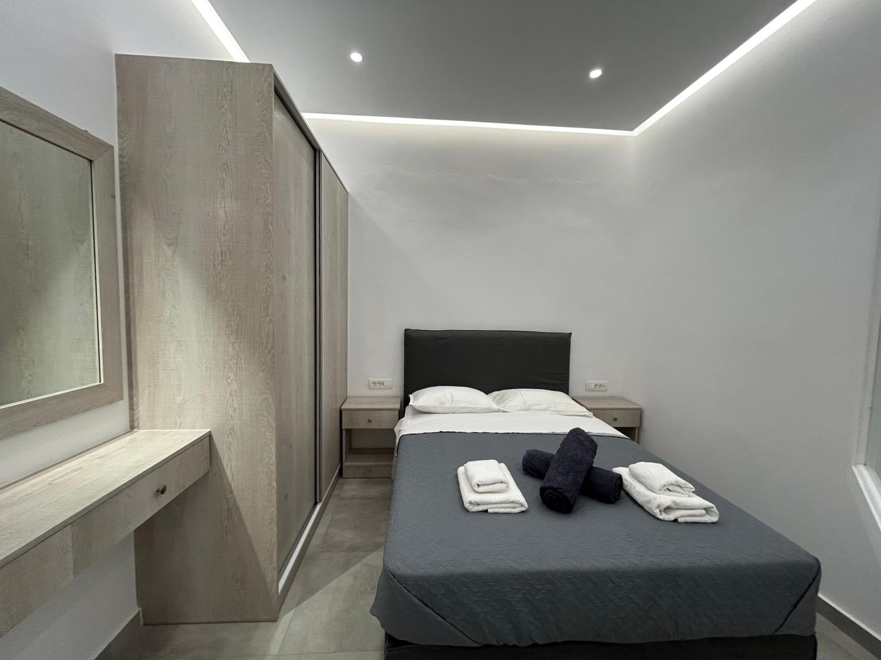 Two-Bedroom Deluxe Apartment with Ocean View photo 3