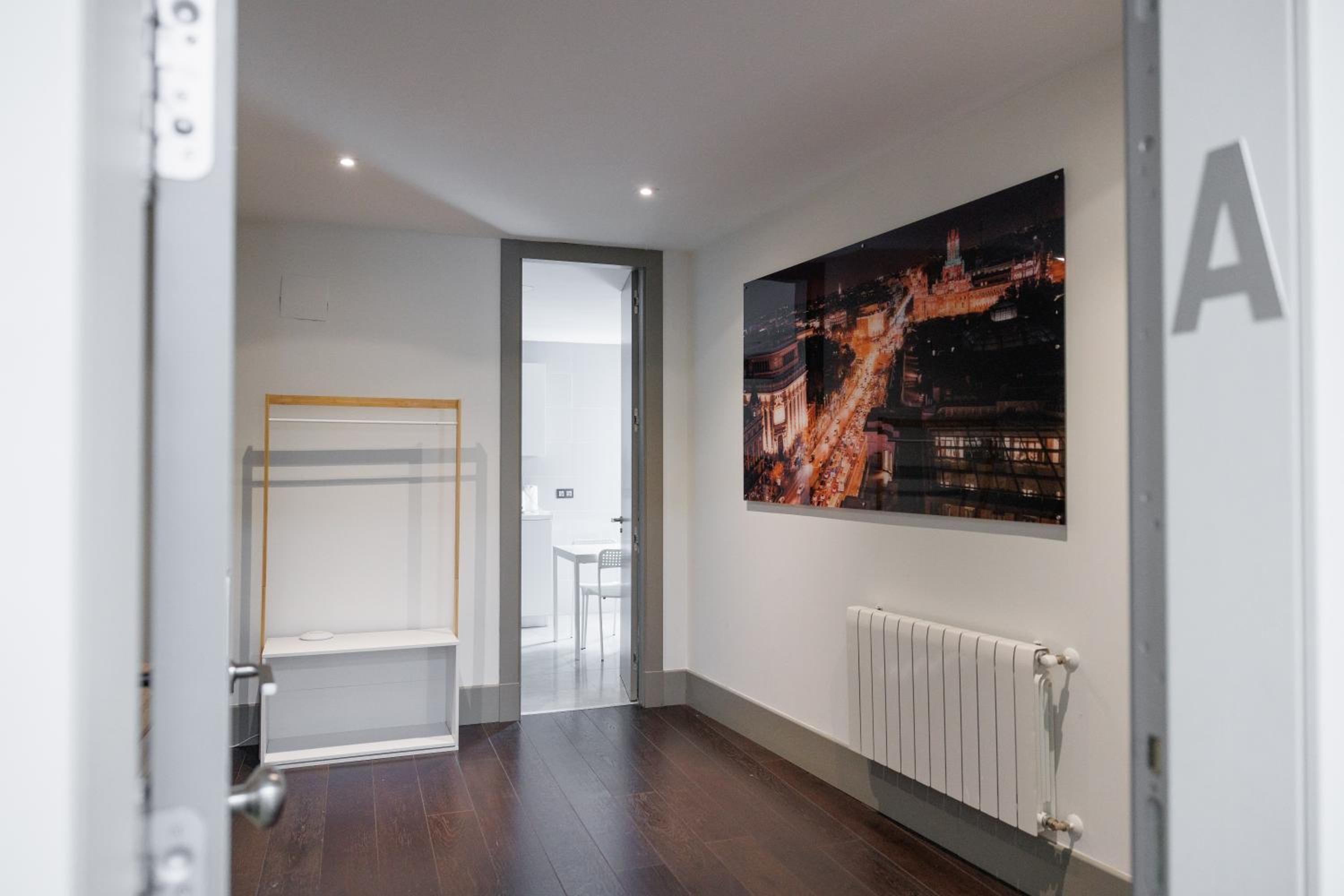 Three-Bedroom Deluxe Apartment photo 2