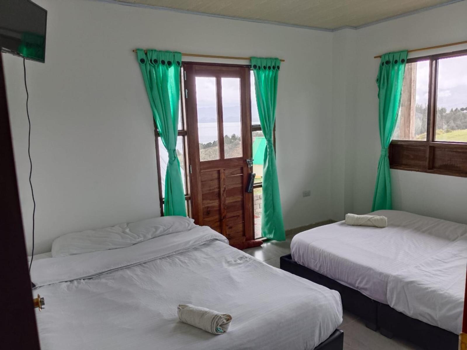 Standard Twin Room with Sea View