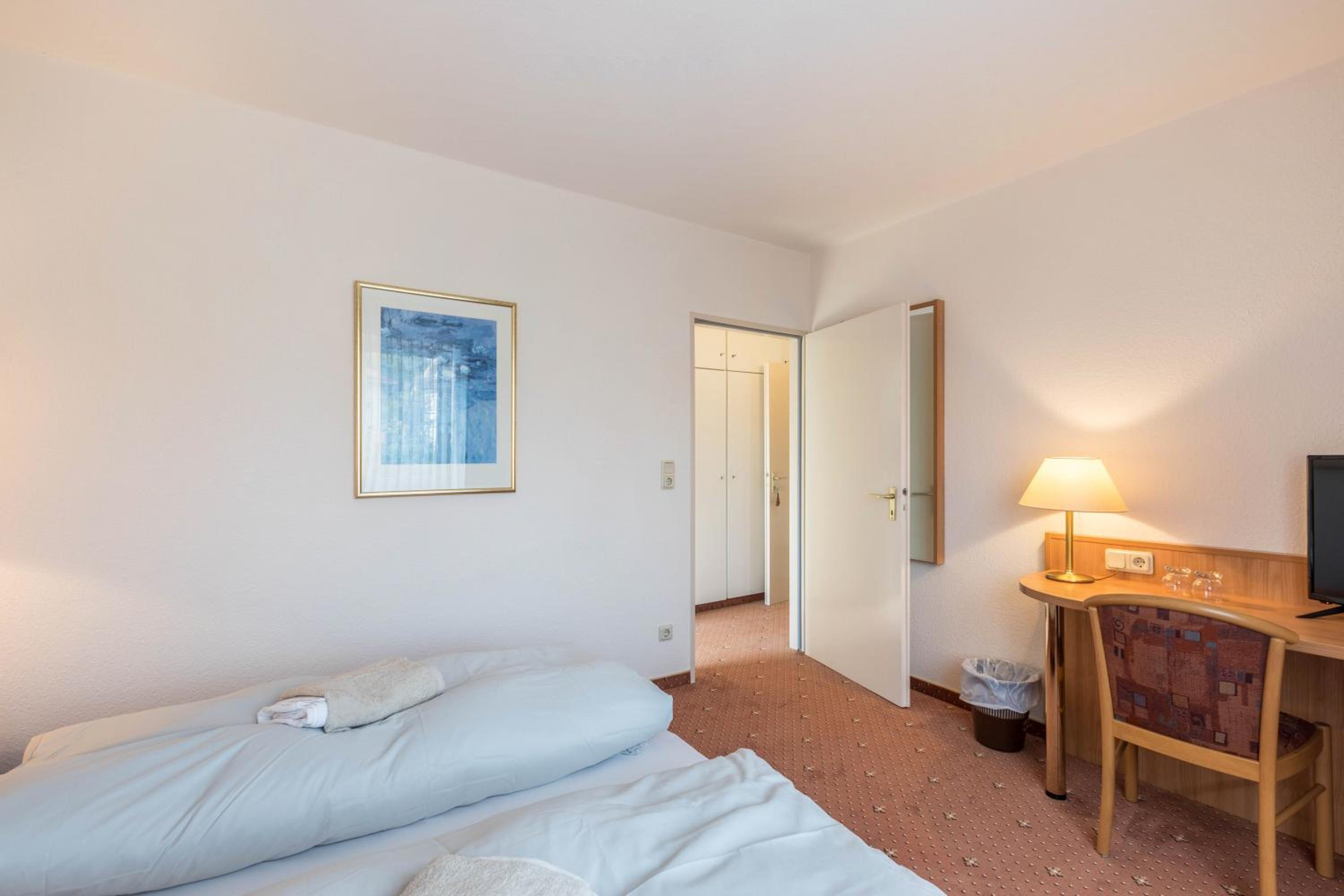 Double Room with Garden View photo 2