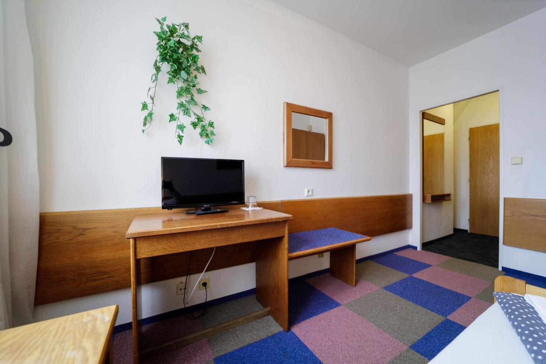 Single Room with Private Bathroom